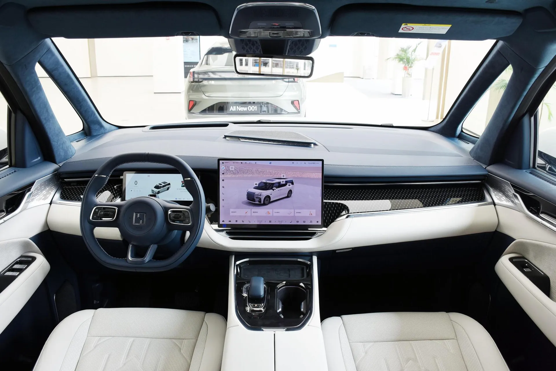  009 6-Seater Executive AWD 108kWh