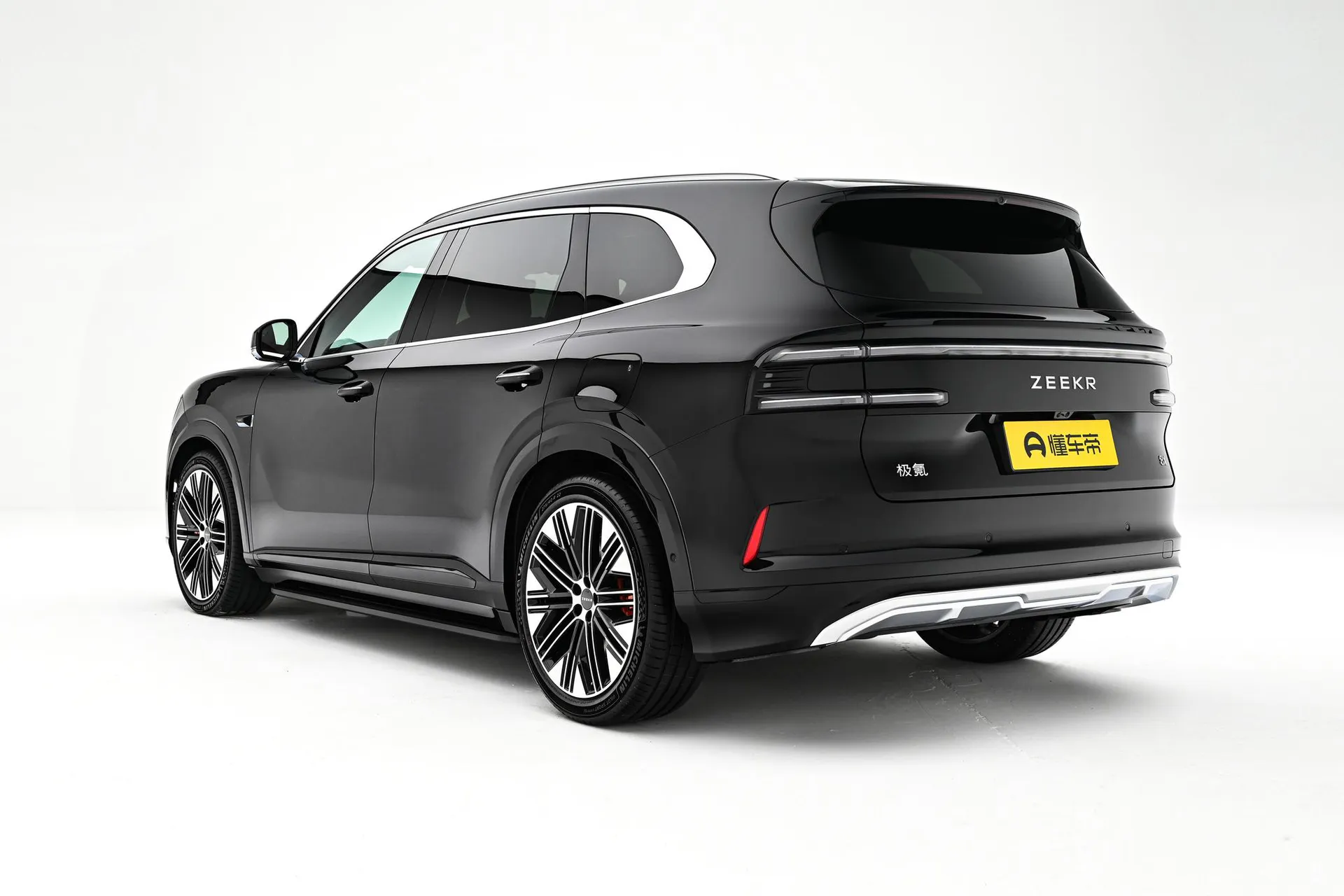  8X 70kWh Ultra+