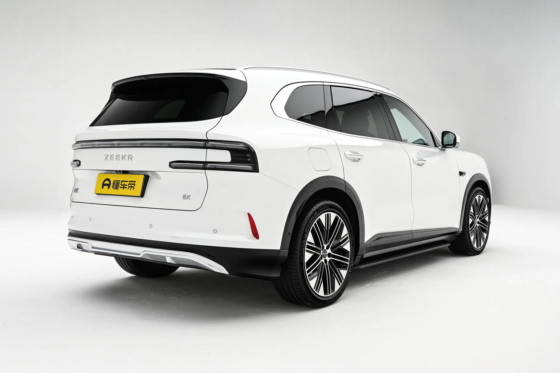  8X 70kWh Ultra+
