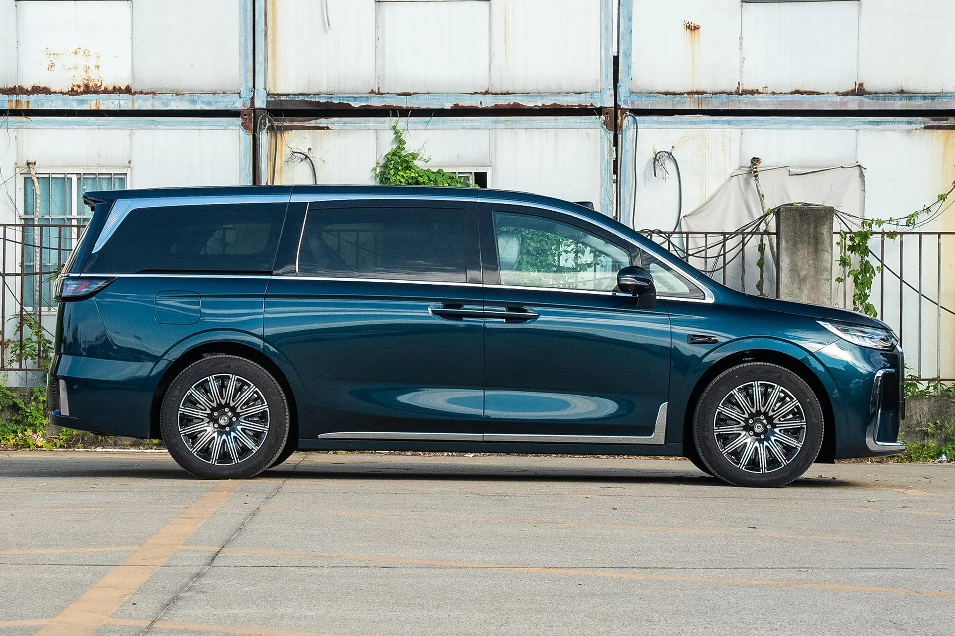  Dreamer EV AWD Excellence Qiankun