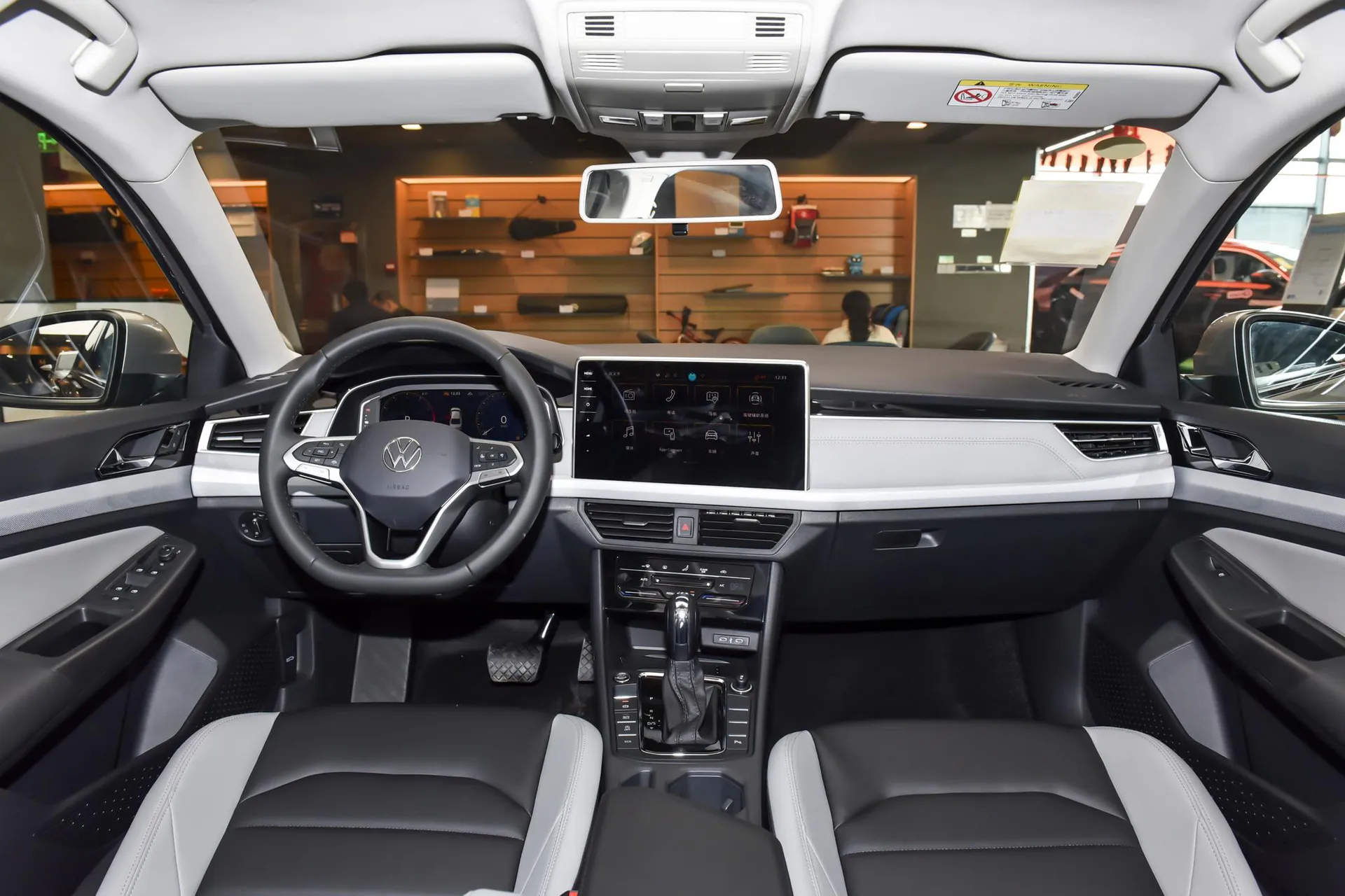  Bora 300 TSI DSG Premium