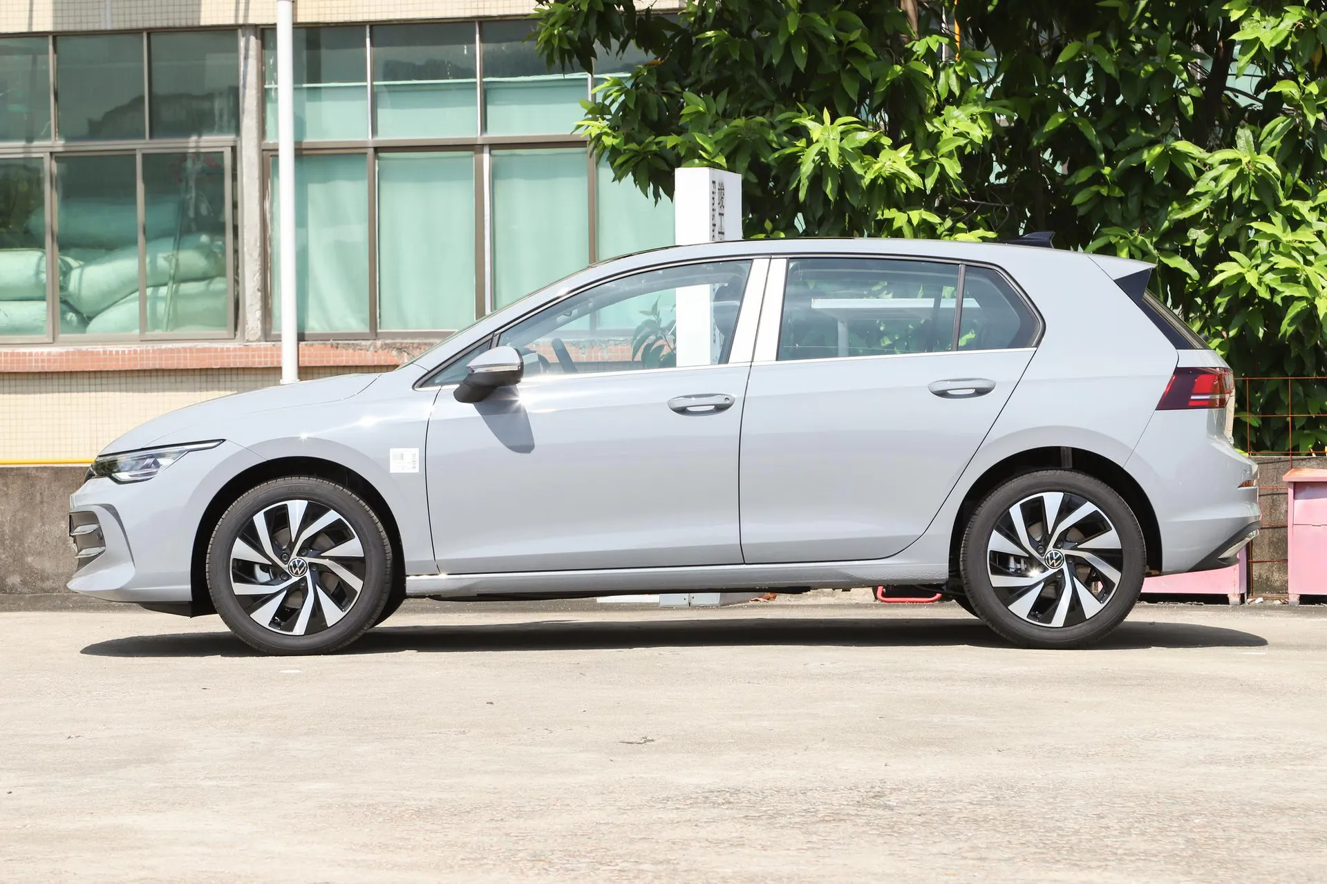  Golf 300 TSI Pro