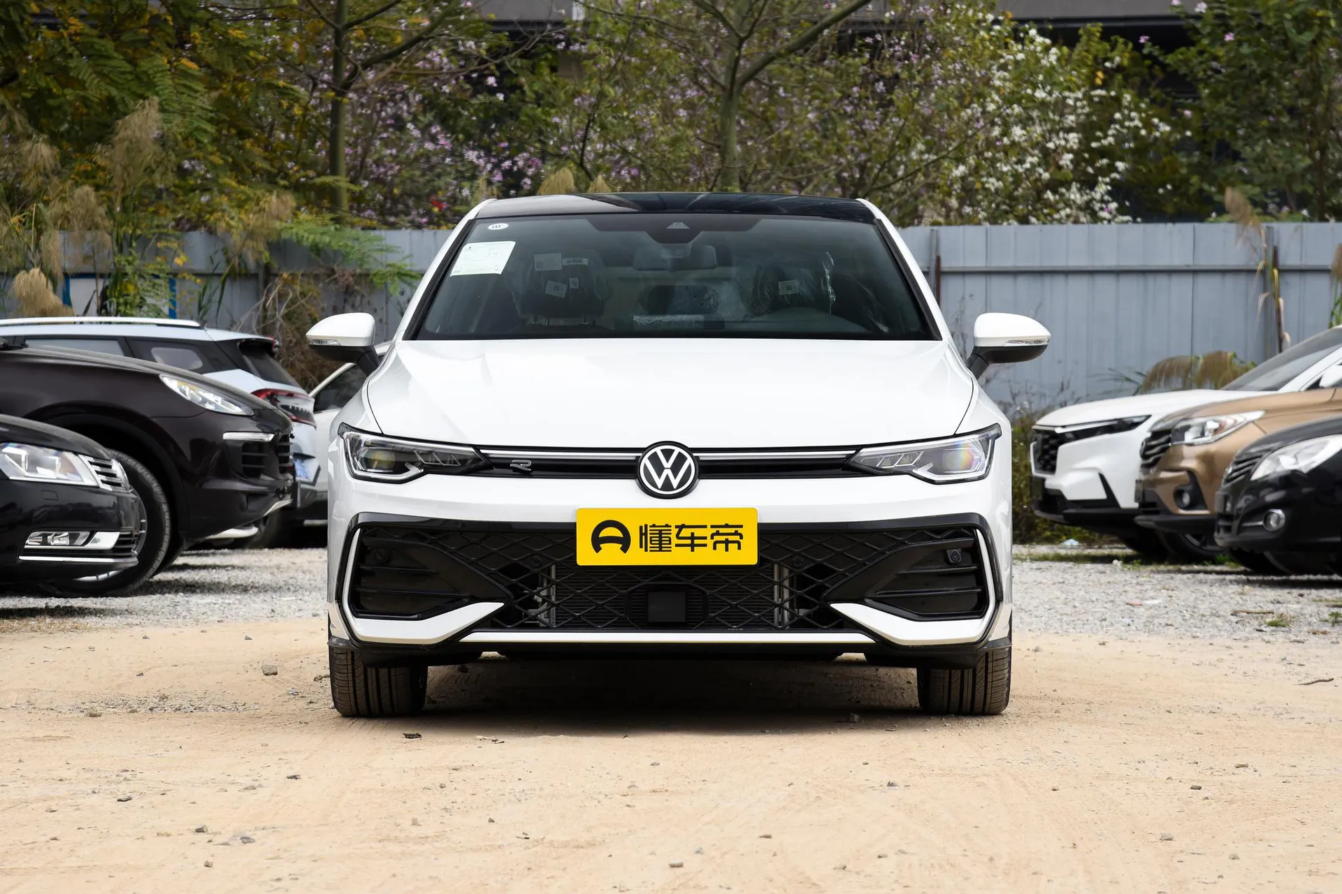  Golf 300 TSI R-Line