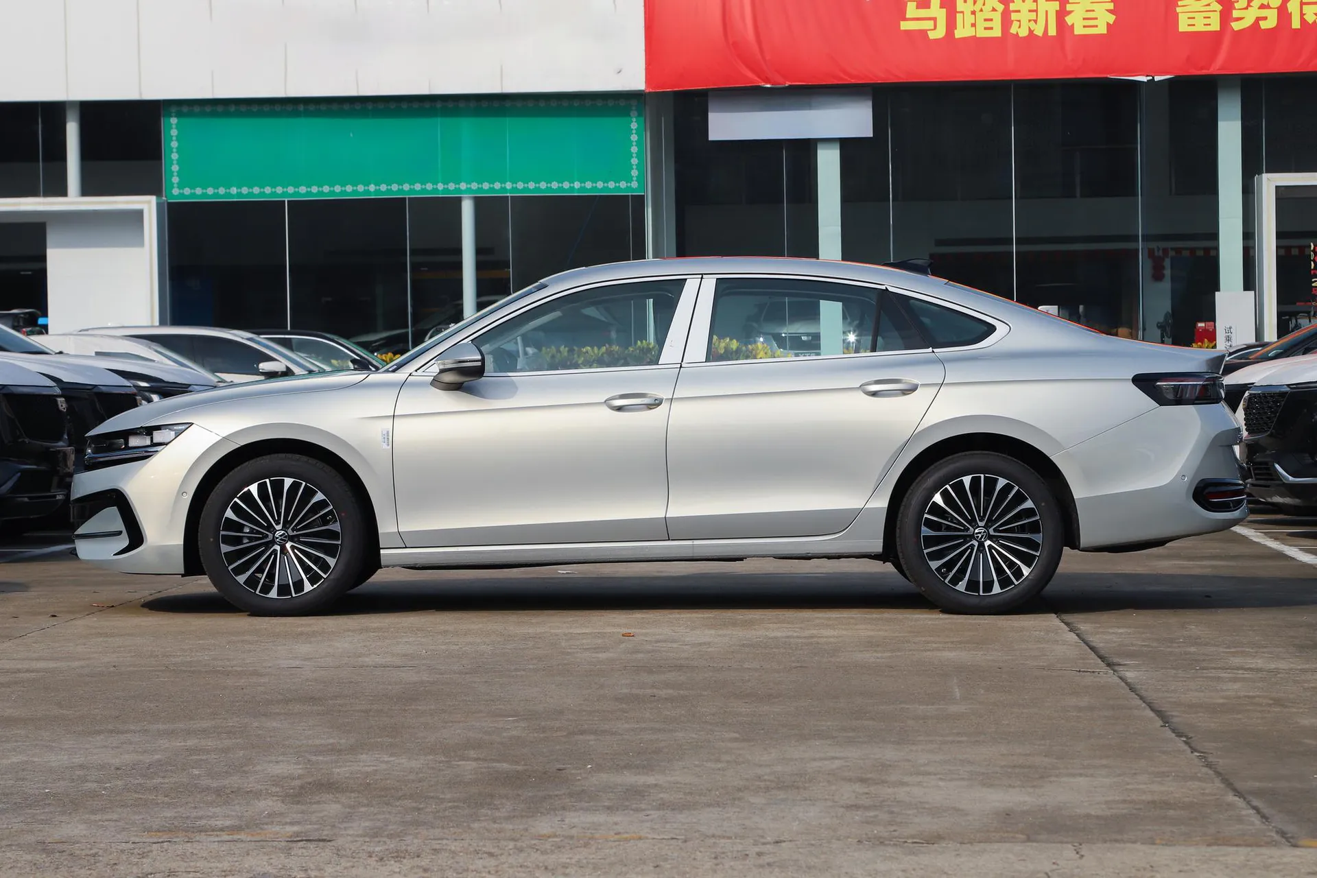  Magotan 380 TSI Premium Damai Package
