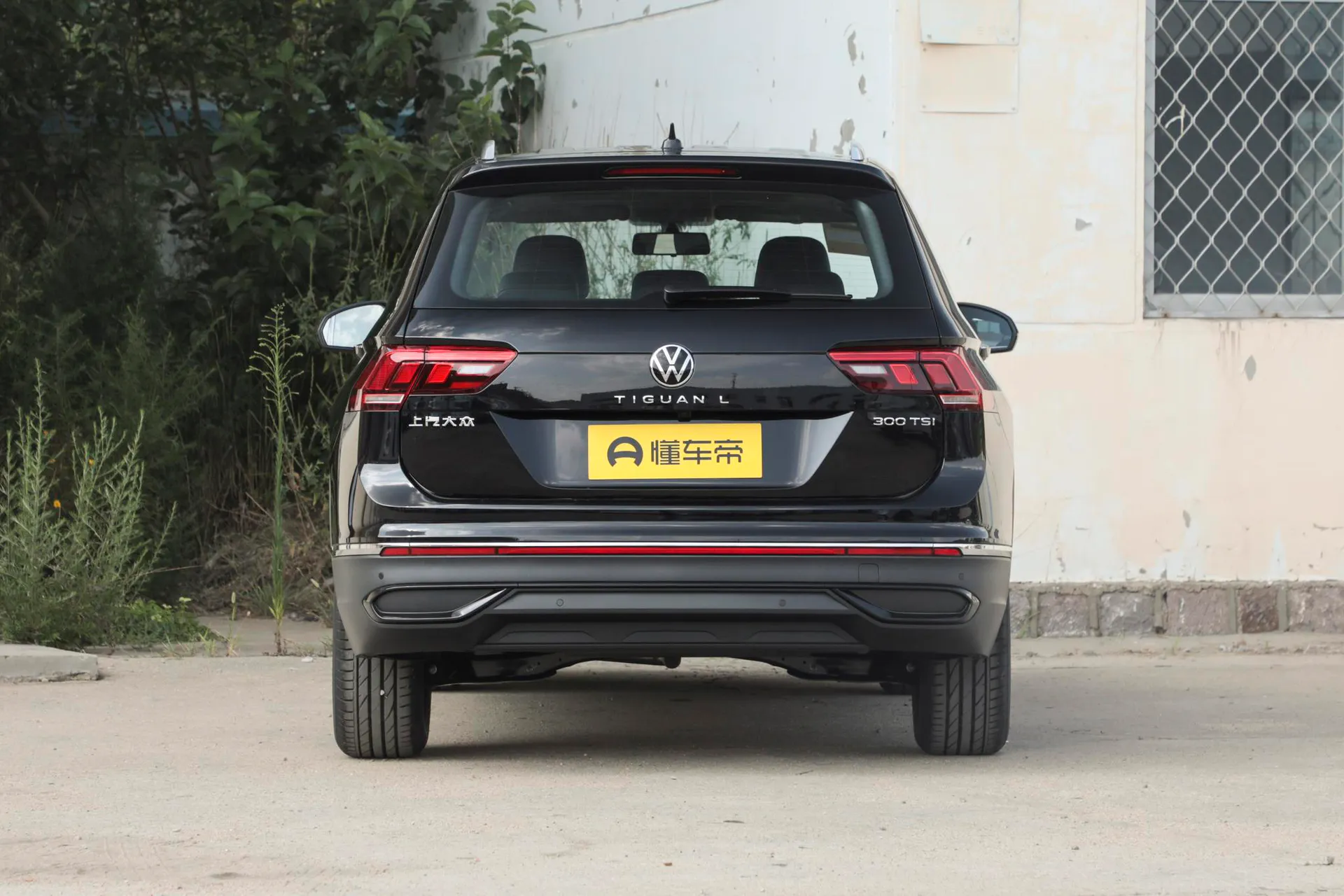  Tiguan L Outstanding 300 TSI FWD Dragon Teng