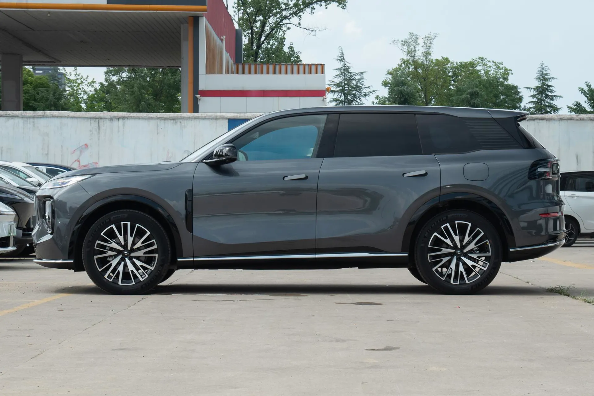  Q07 215 Flagship Plus