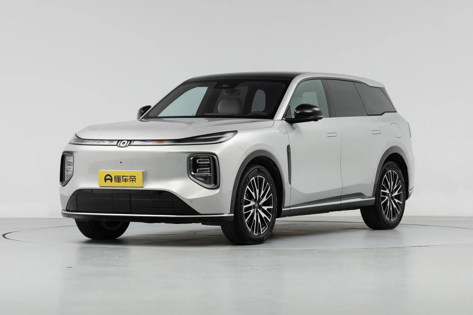  Q07 215 Flagship Plus