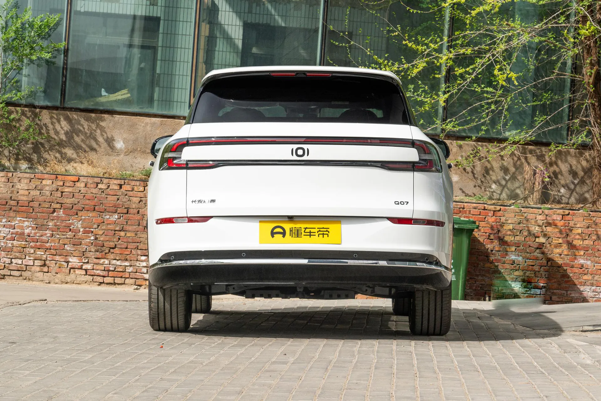  Q07 215 Flagship Plus