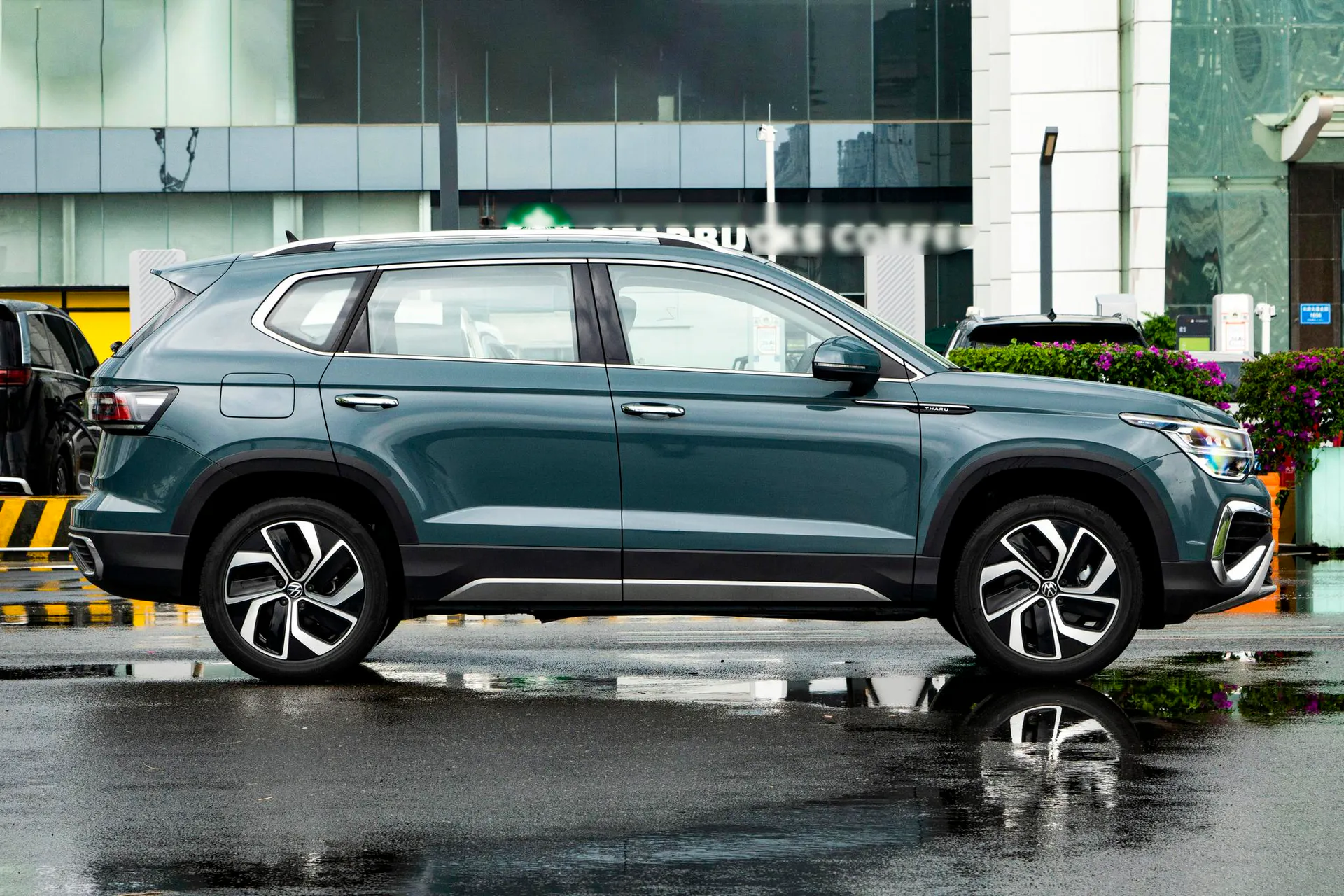  Tharu 300 TSI FWD Full Moon