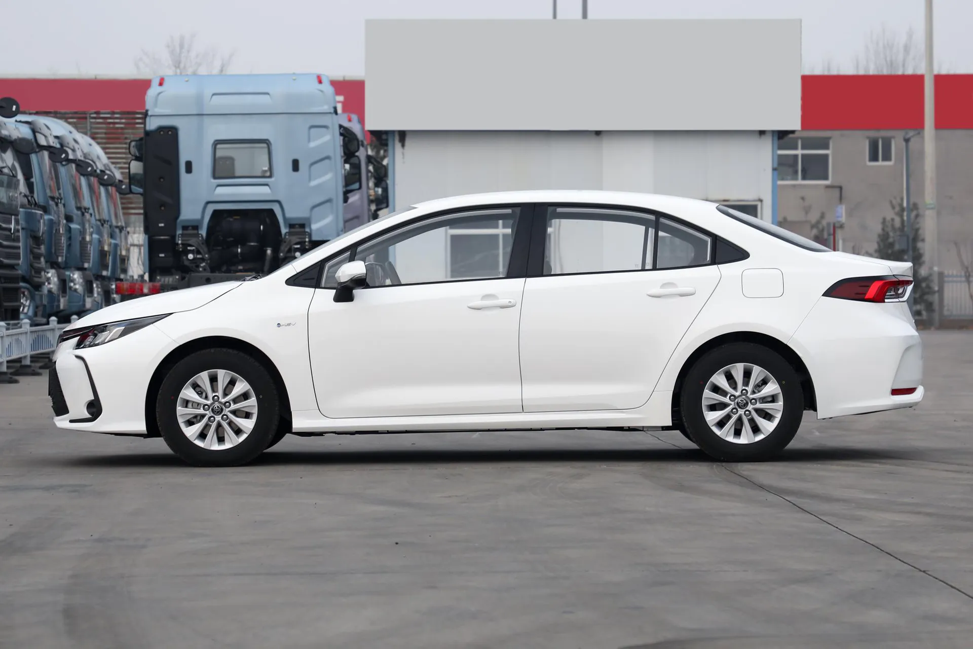  Corolla Hybrid 1.8L E-CVT Pioneer