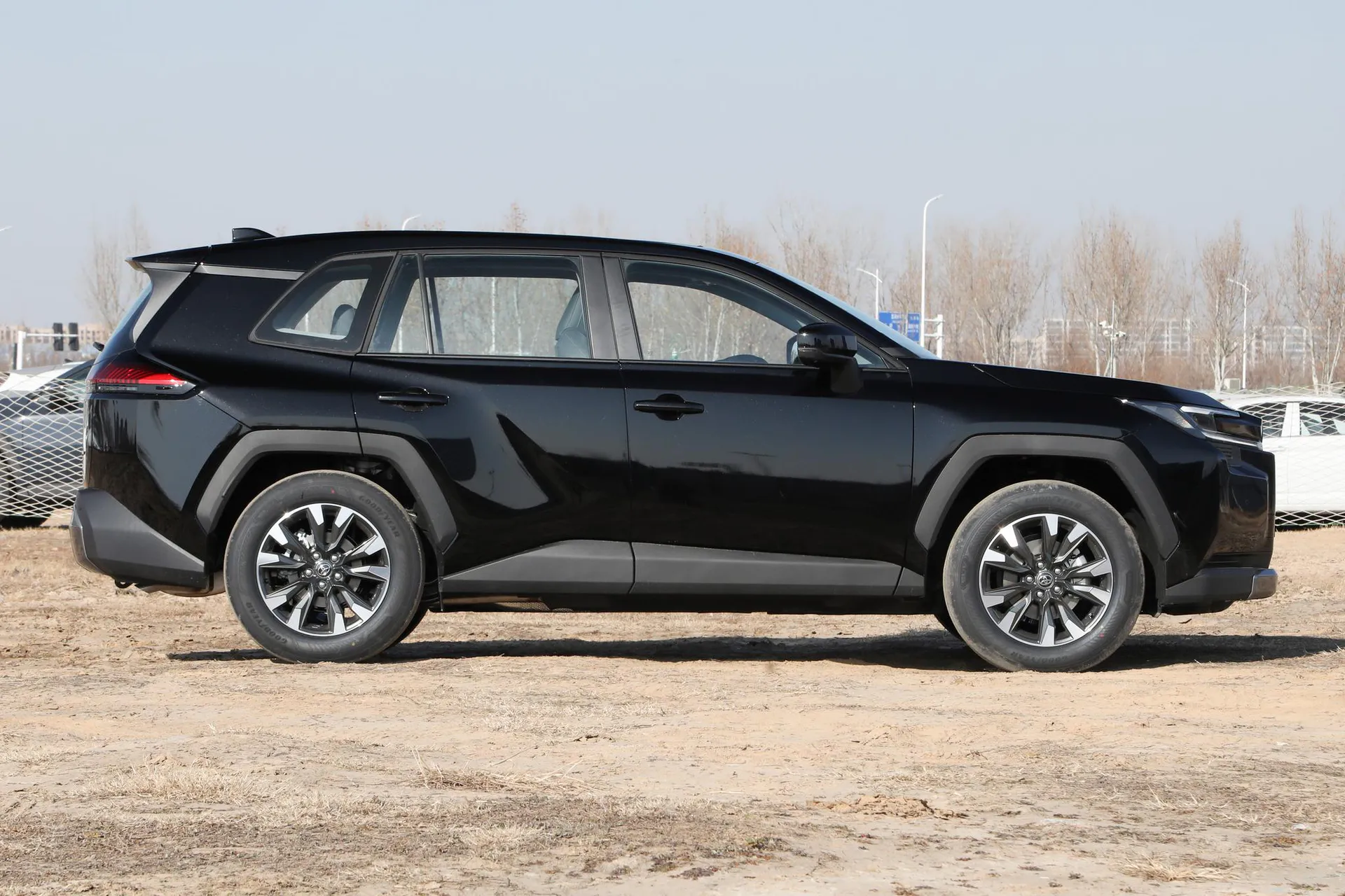  RAV4 Hybrid 2.0L FWD Luxury