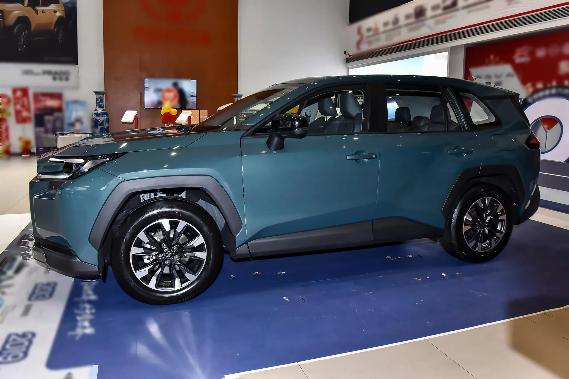  RAV4 Hybrid 2.0L FWD Luxury