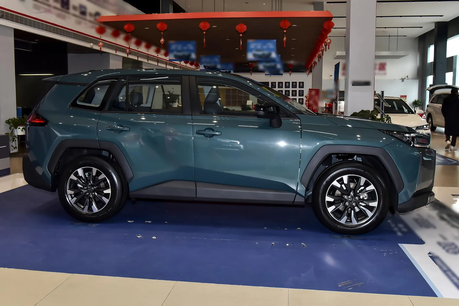  RAV4 Hybrid 2.0L FWD Luxury