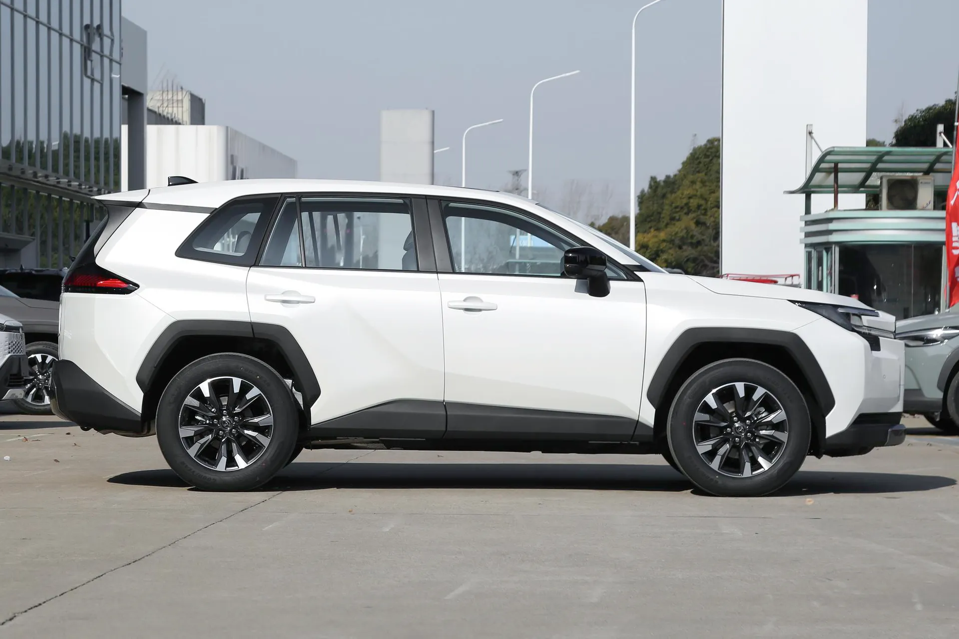  RAV4 Hybrid 2.0L FWD Luxury