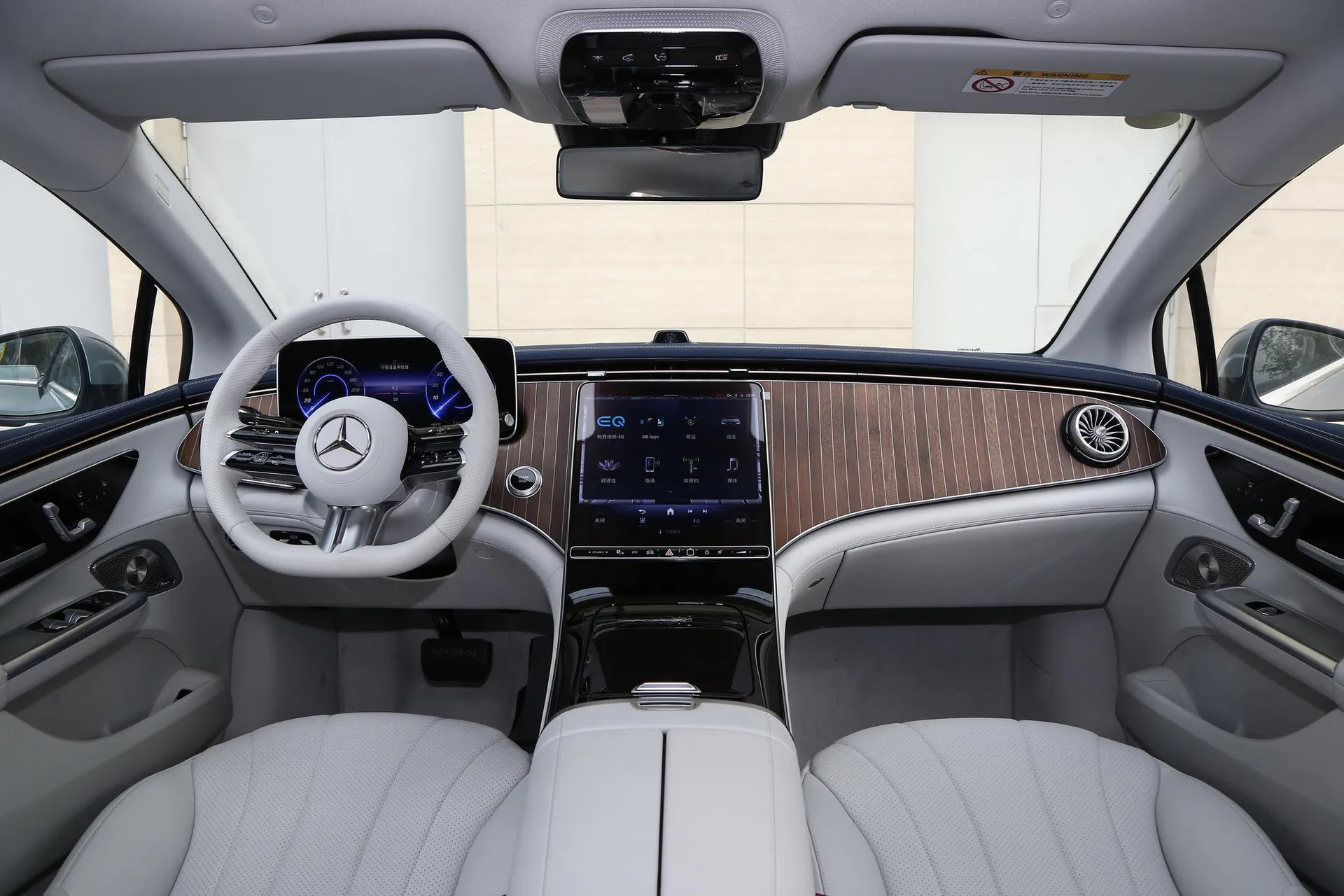  EQE 500 4MATIC Pioneer