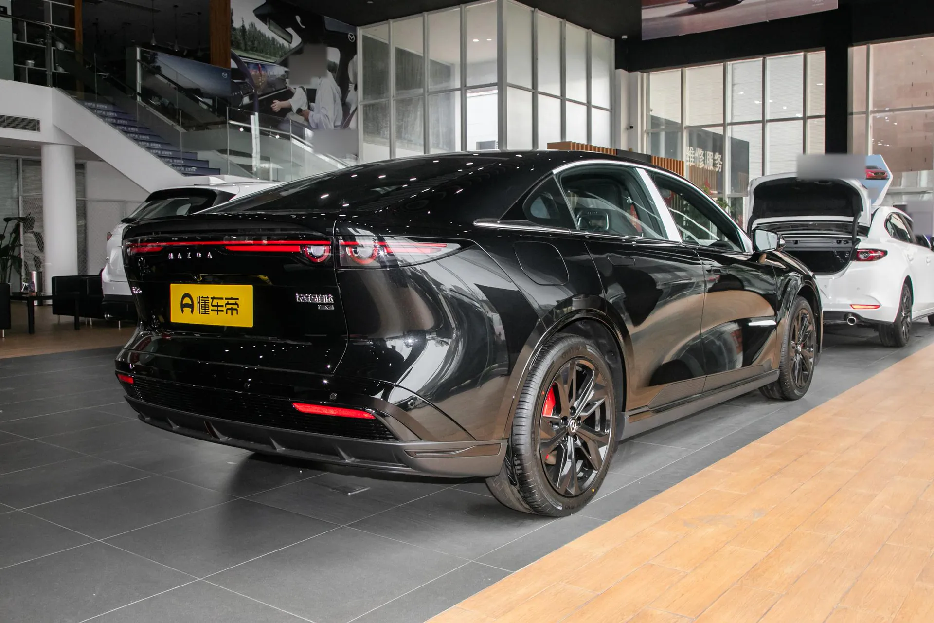  EZ-6 Pure EV 600 Pro Sport