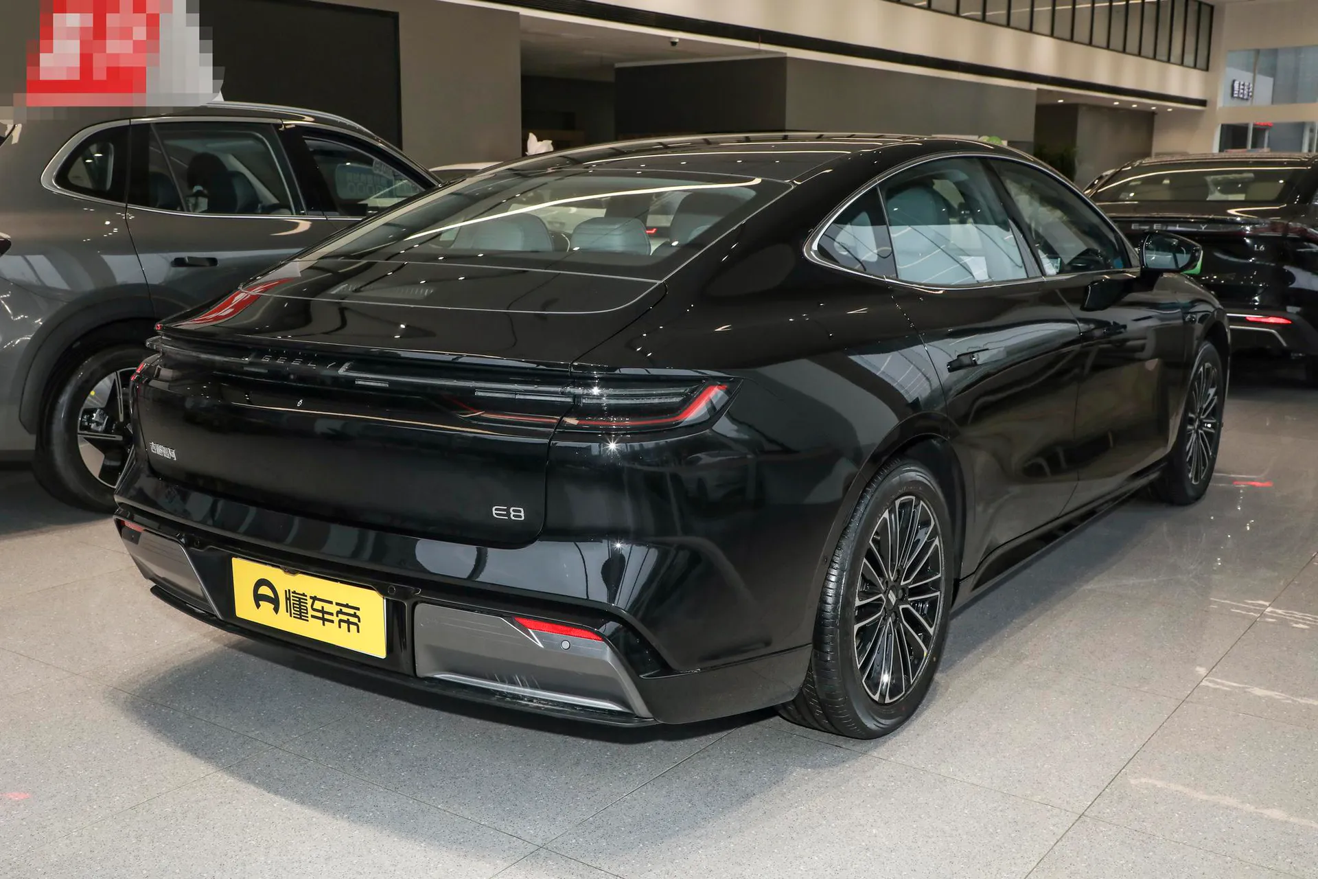  E8 575km Departure