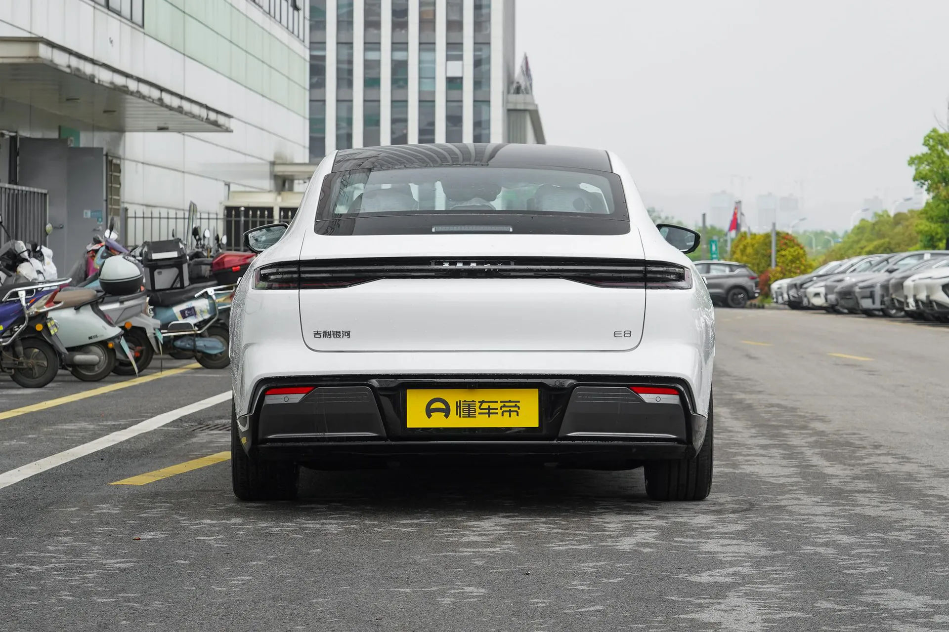  E8 575km Departure