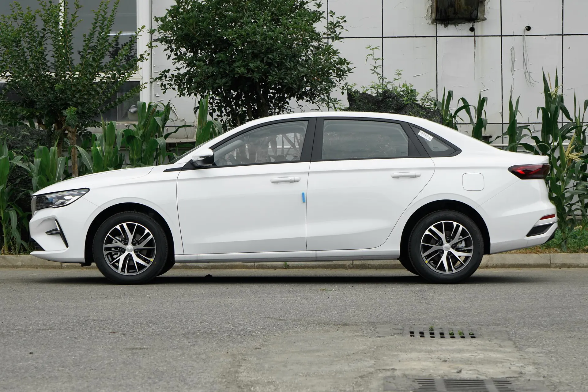  Emgrand Upward 1.5L CVT Comfort