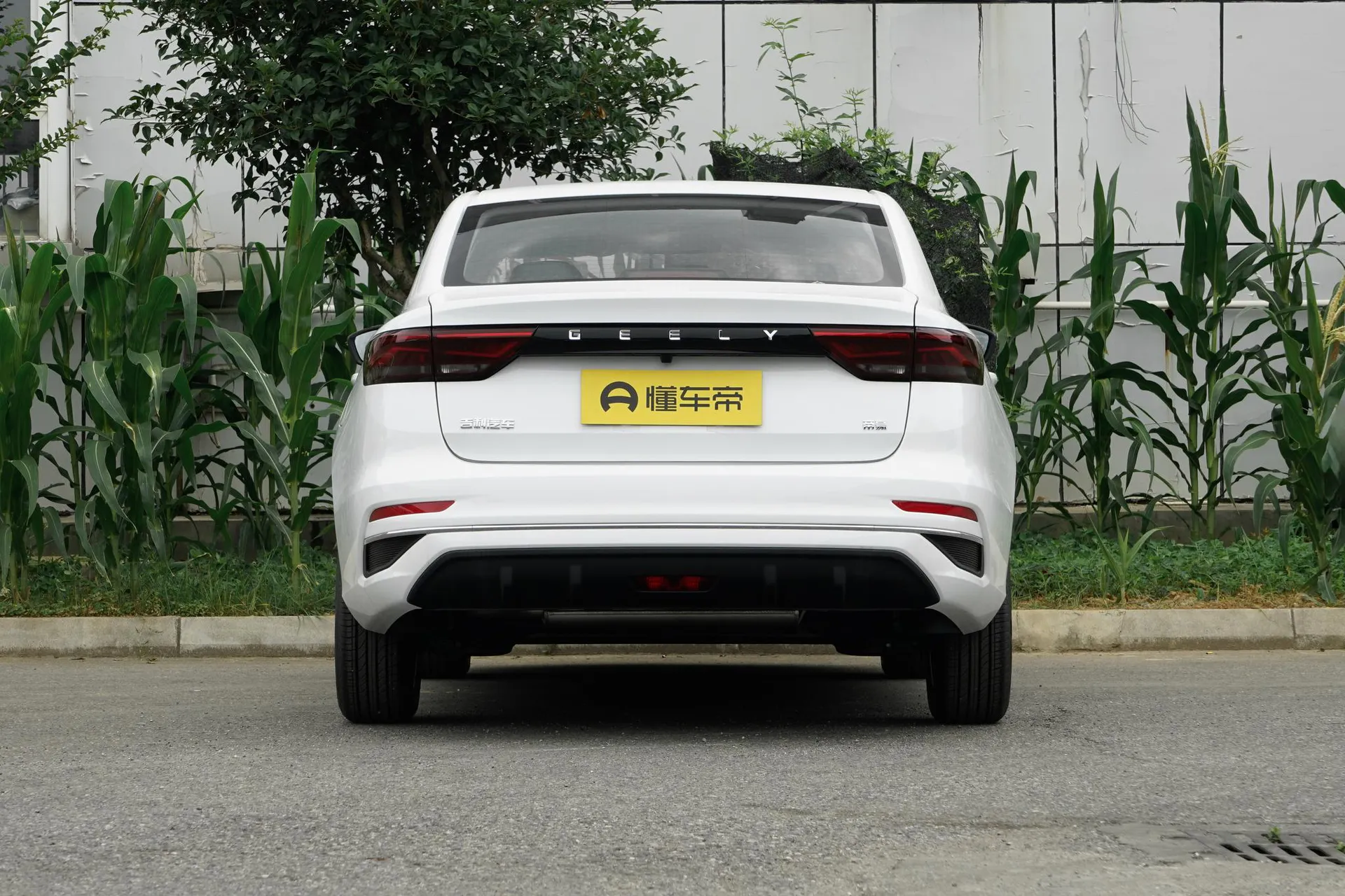  Emgrand Upward 1.5L CVT Comfort