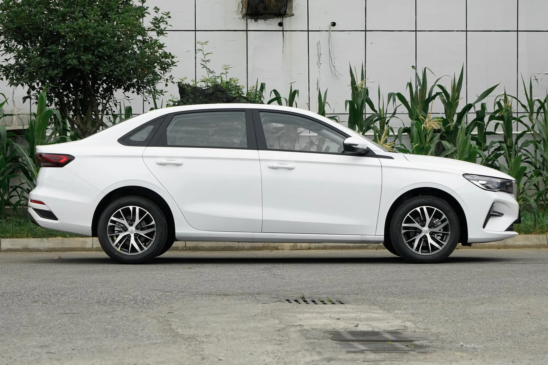  Emgrand Upward 1.5L CVT Comfort