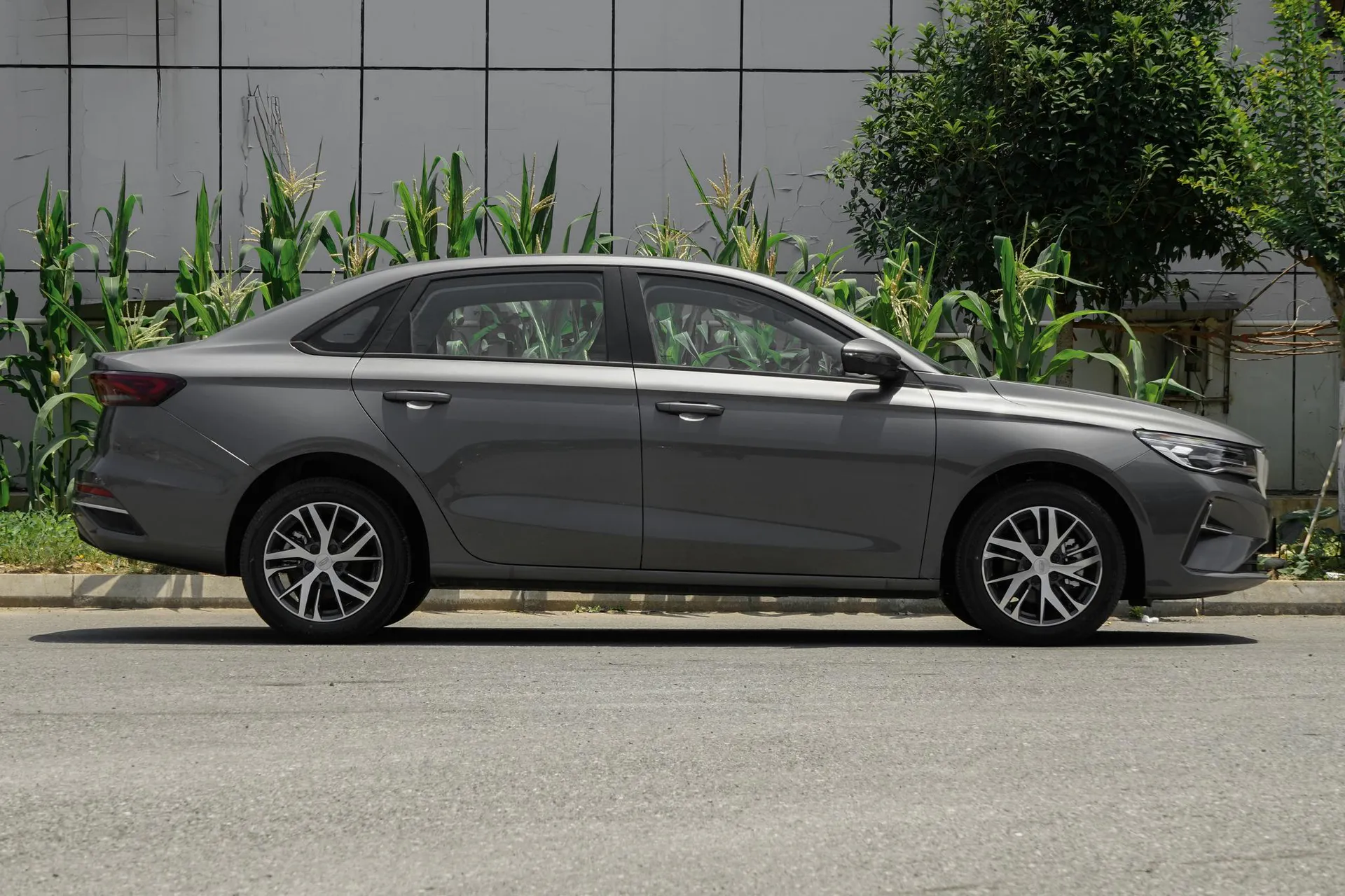  Emgrand Upward 1.5L CVT Luxury