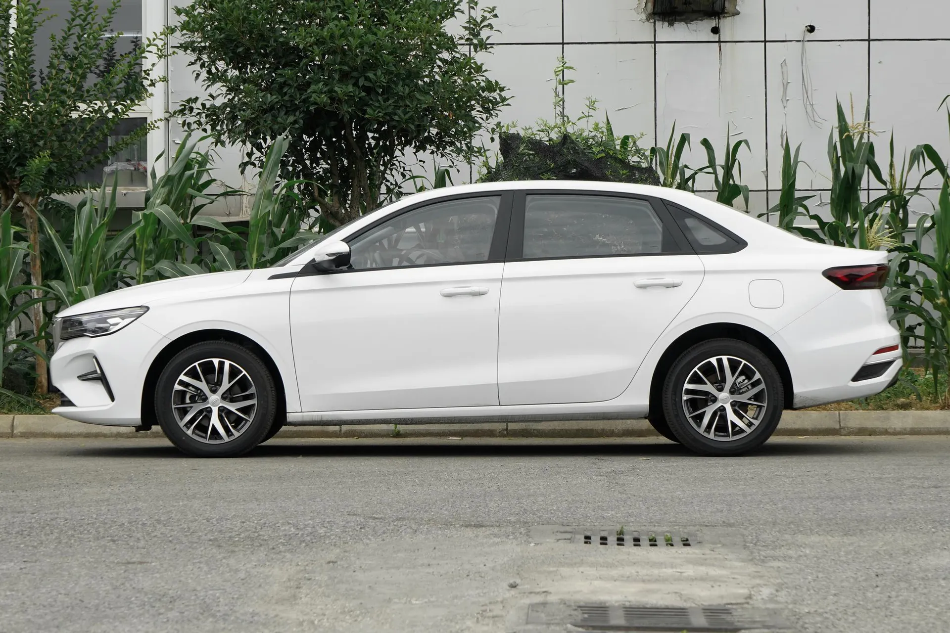  Emgrand Upward 1.5L CVT Luxury