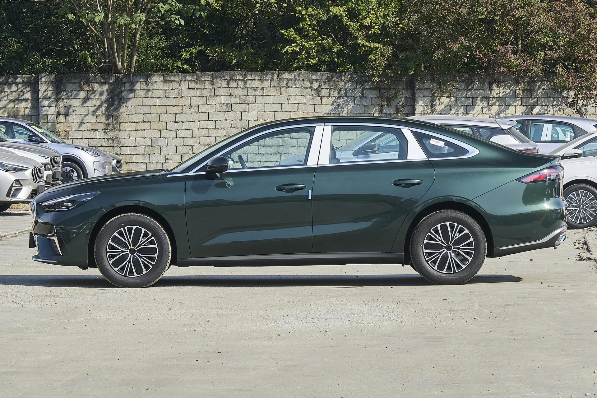  Emgrand 5th Generation 1.5L CVT Luxury