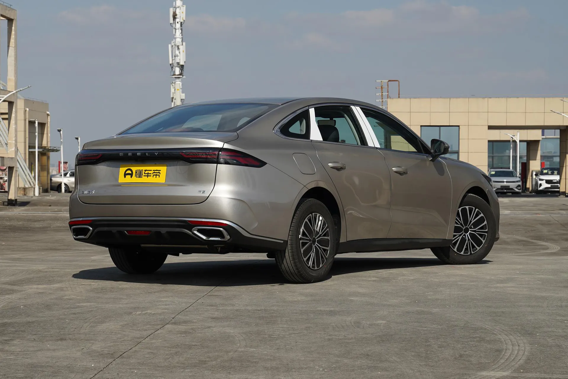  Emgrand 5th Generation 1.5L CVT Luxury