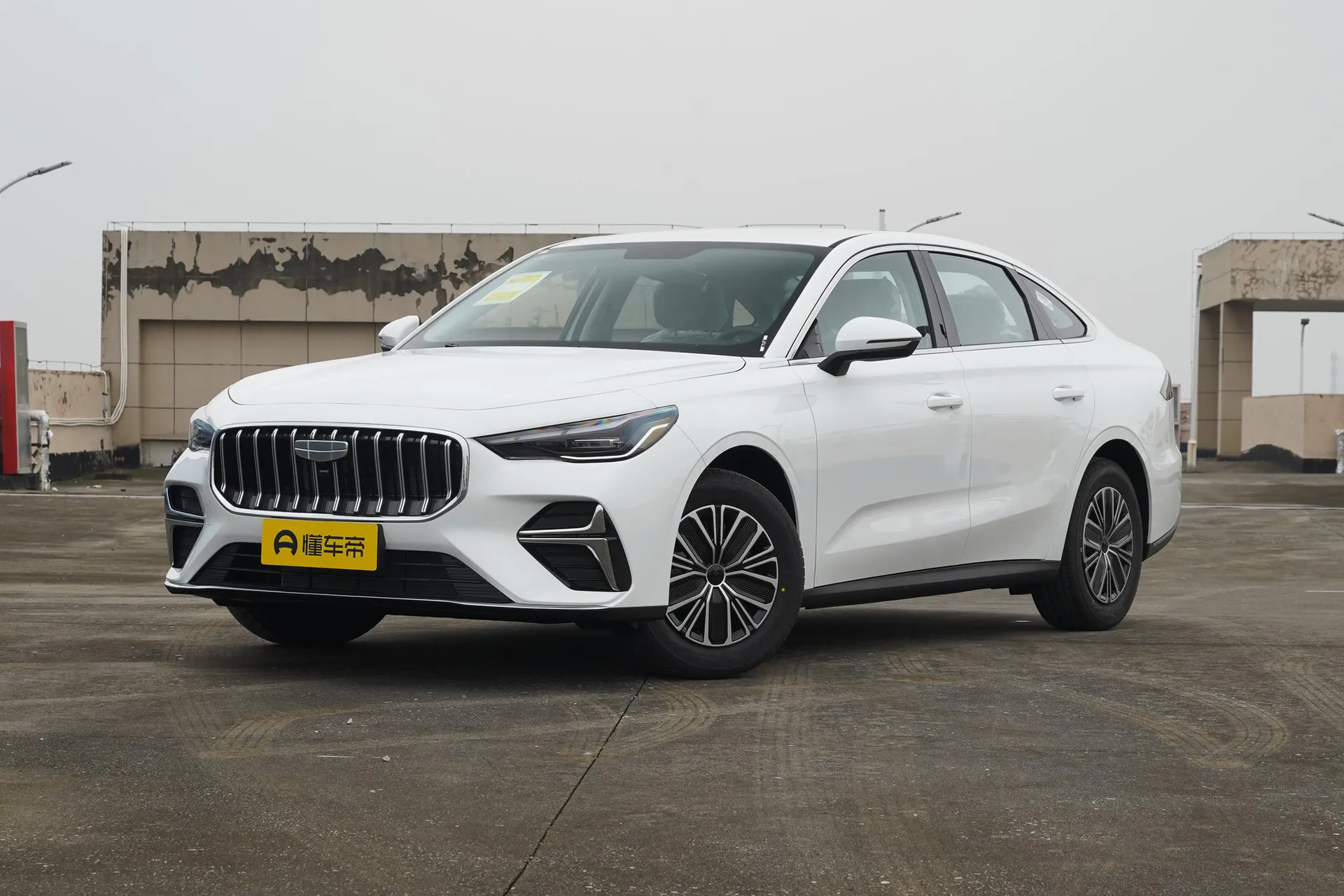  Emgrand 5th Generation 1.5L CVT Luxury