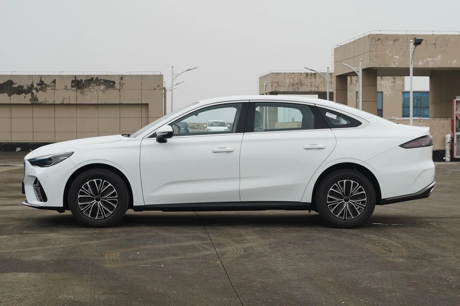  Emgrand 5th Generation 1.5L CVT Luxury
