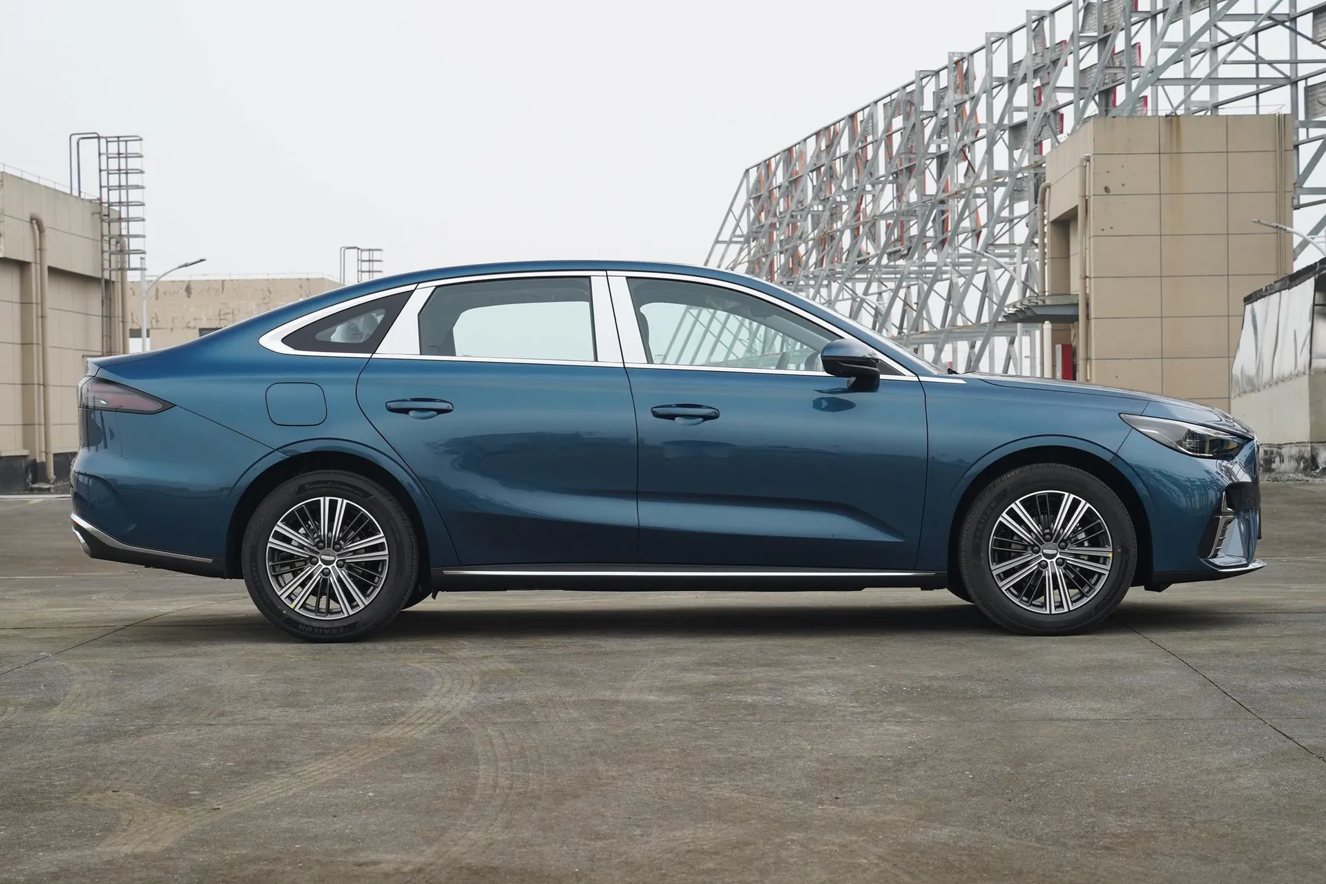  Emgrand 5th Generation 1.5L CVT Premium