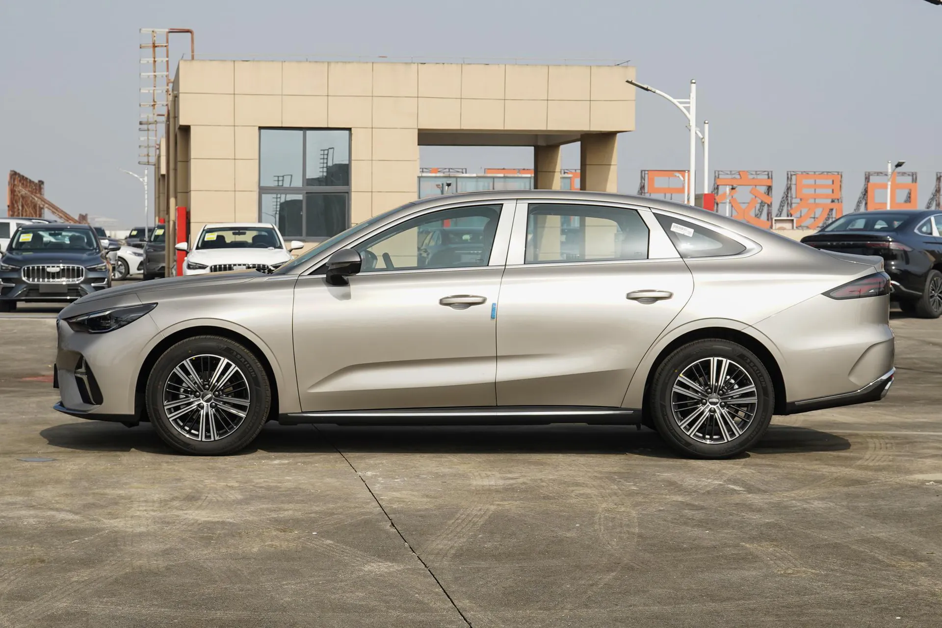  Emgrand 5th Generation 1.5L CVT Premium
