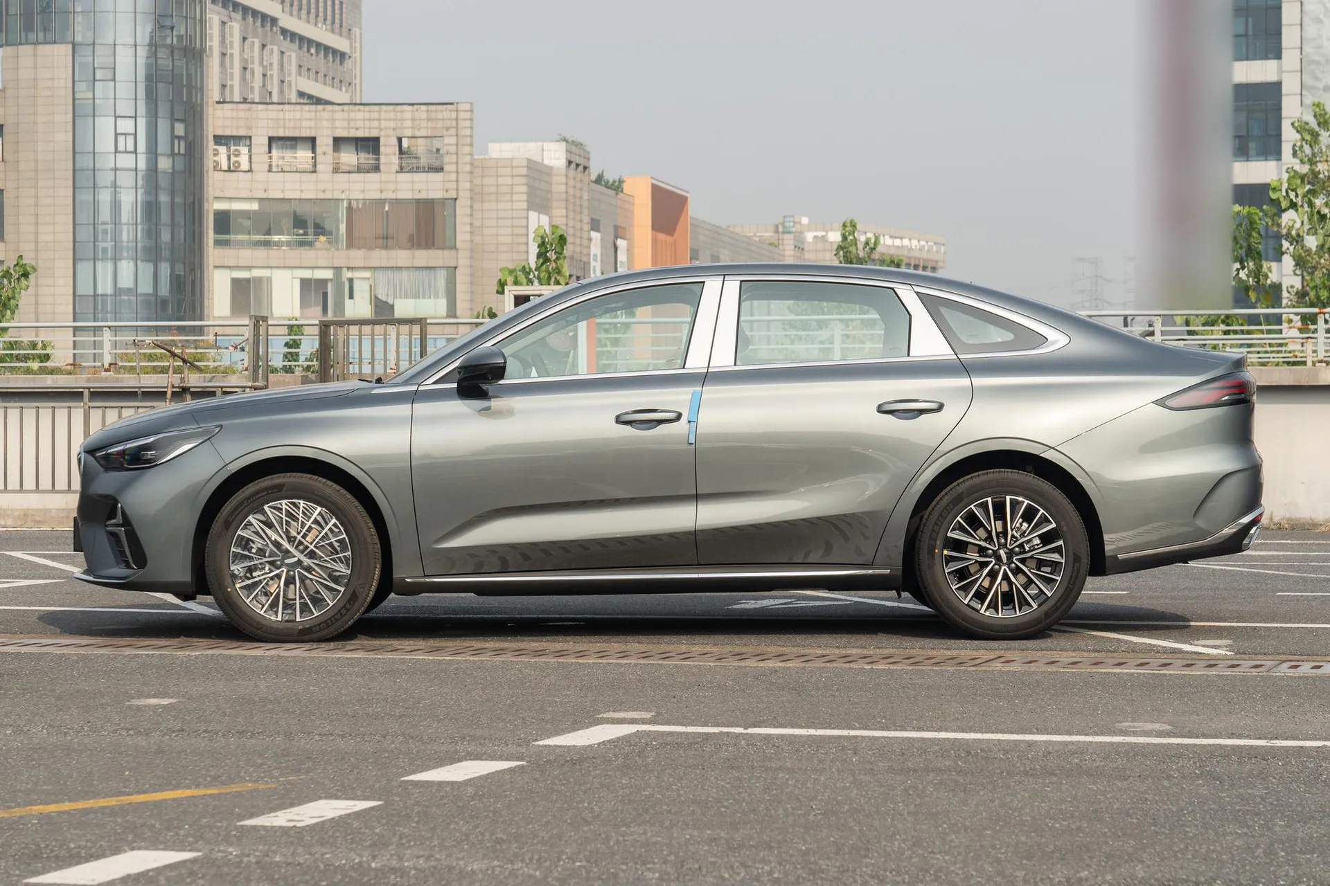  Emgrand 5th Generation 1.5T DCT Premium