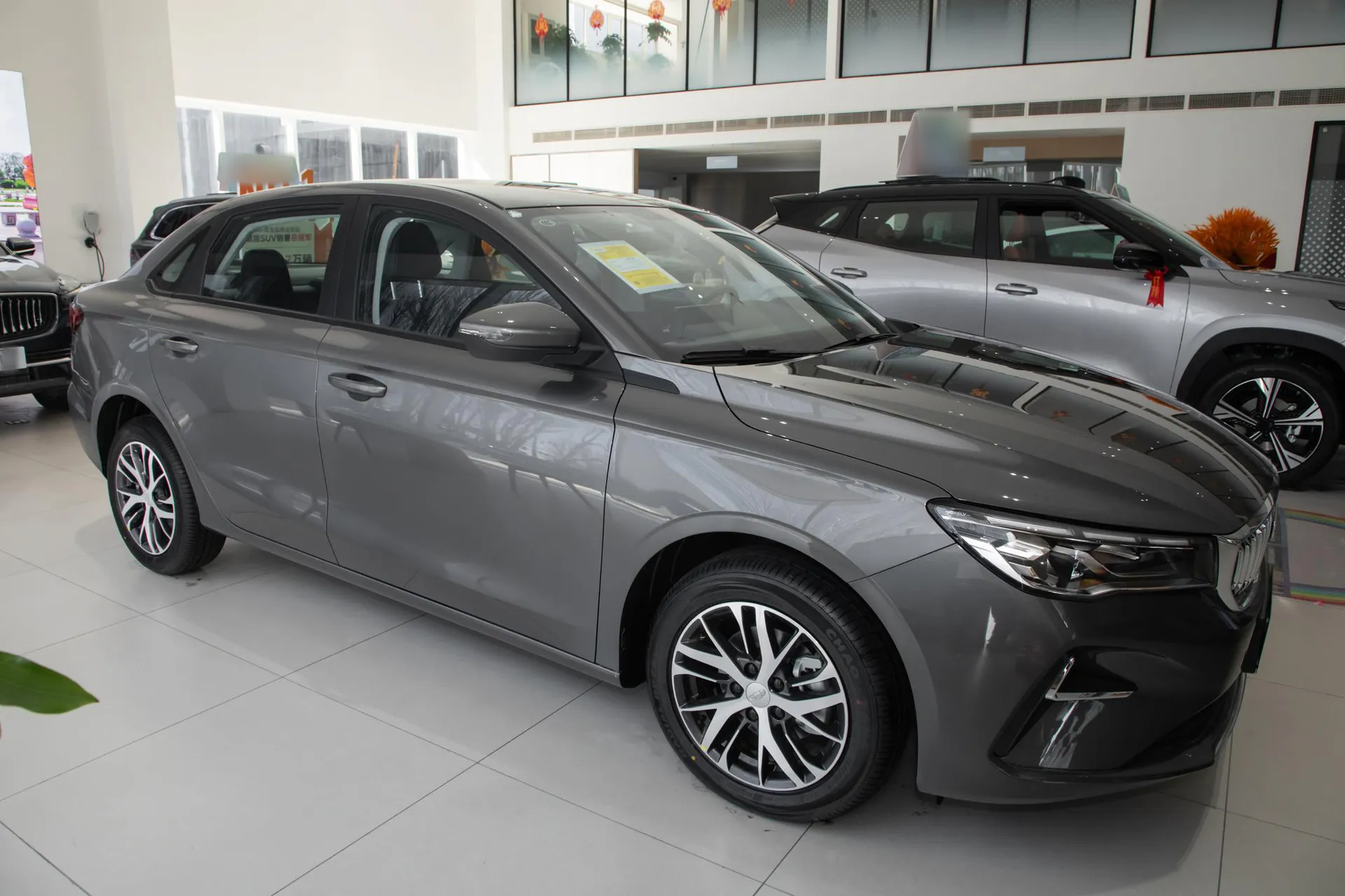  Emgrand 4 Million Commemorative 1.5L CVT Starlight