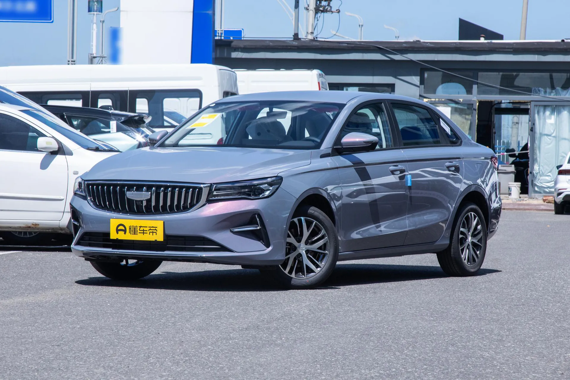  Emgrand 4 Million Commemorative 1.5L CVT Transcend