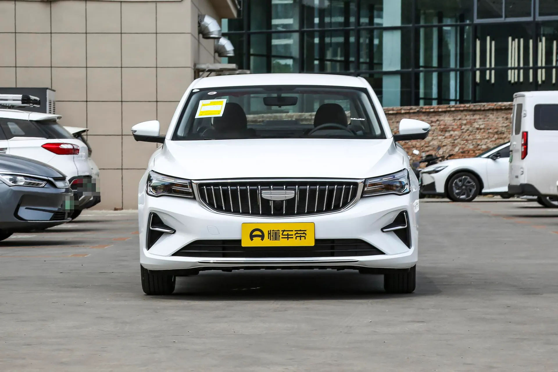  Emgrand 4 Million Commemorative 1.5L CVT Transcend