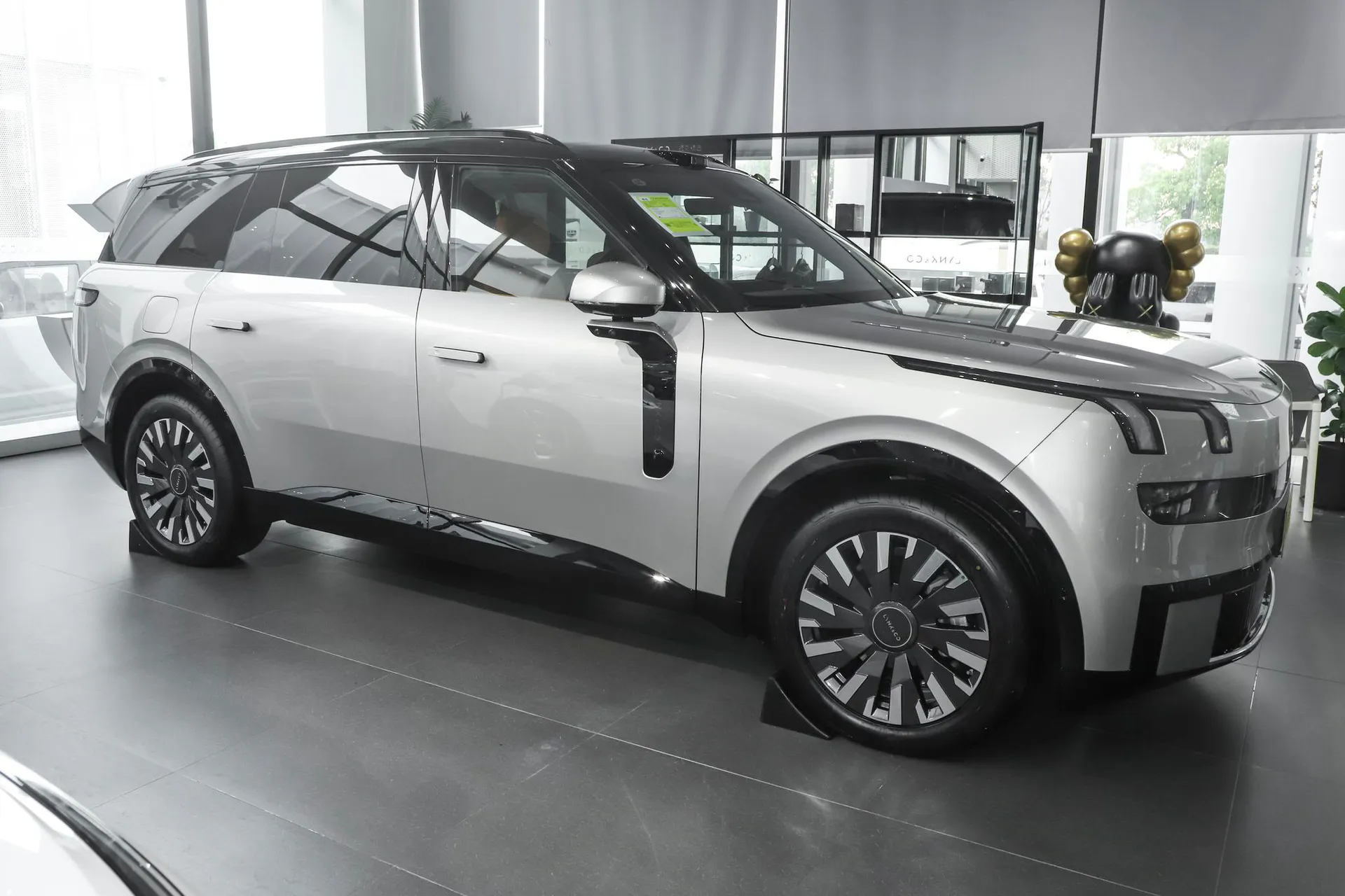  900 1.5T Halo 6-Seater