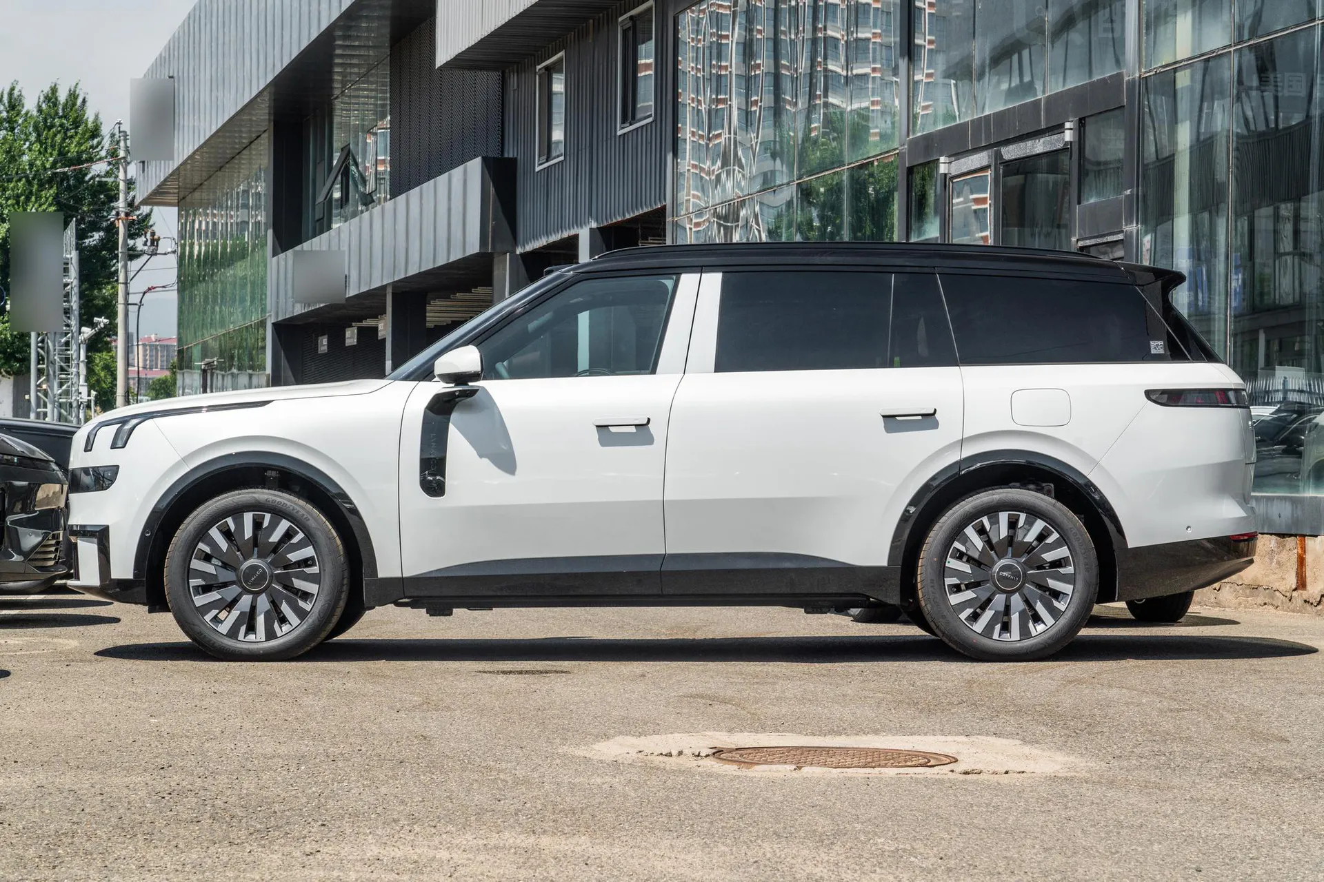  900 1.5T Halo 6-Seater