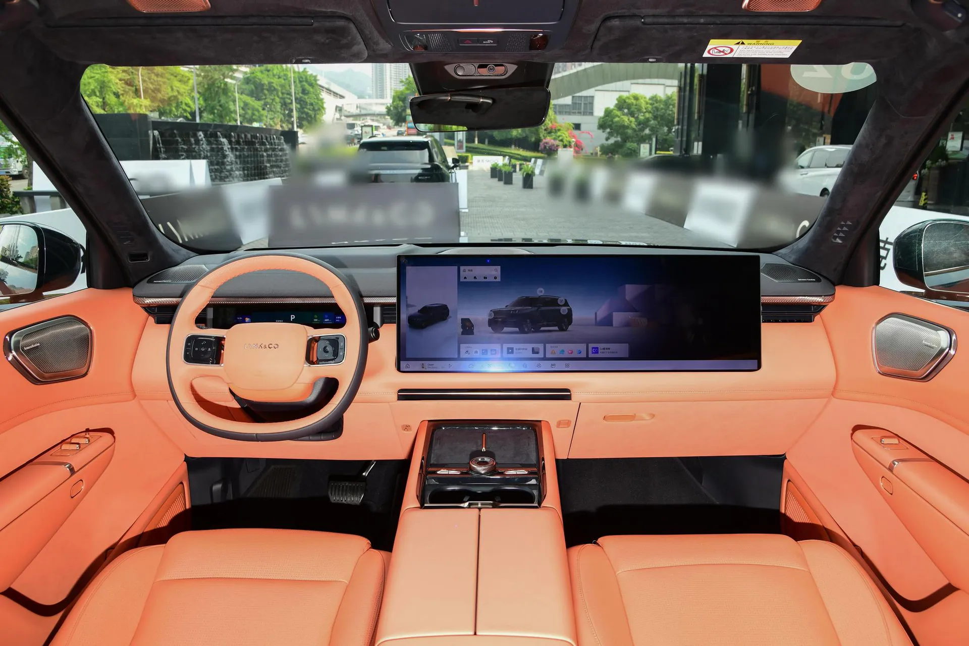  900 2.0T Explorer 6-Seater