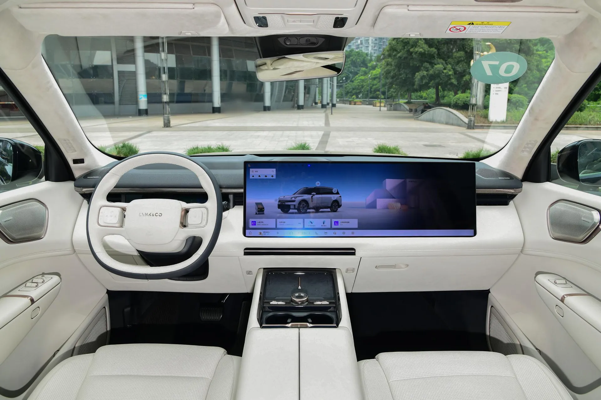  900 2.0T Explorer 6-Seater