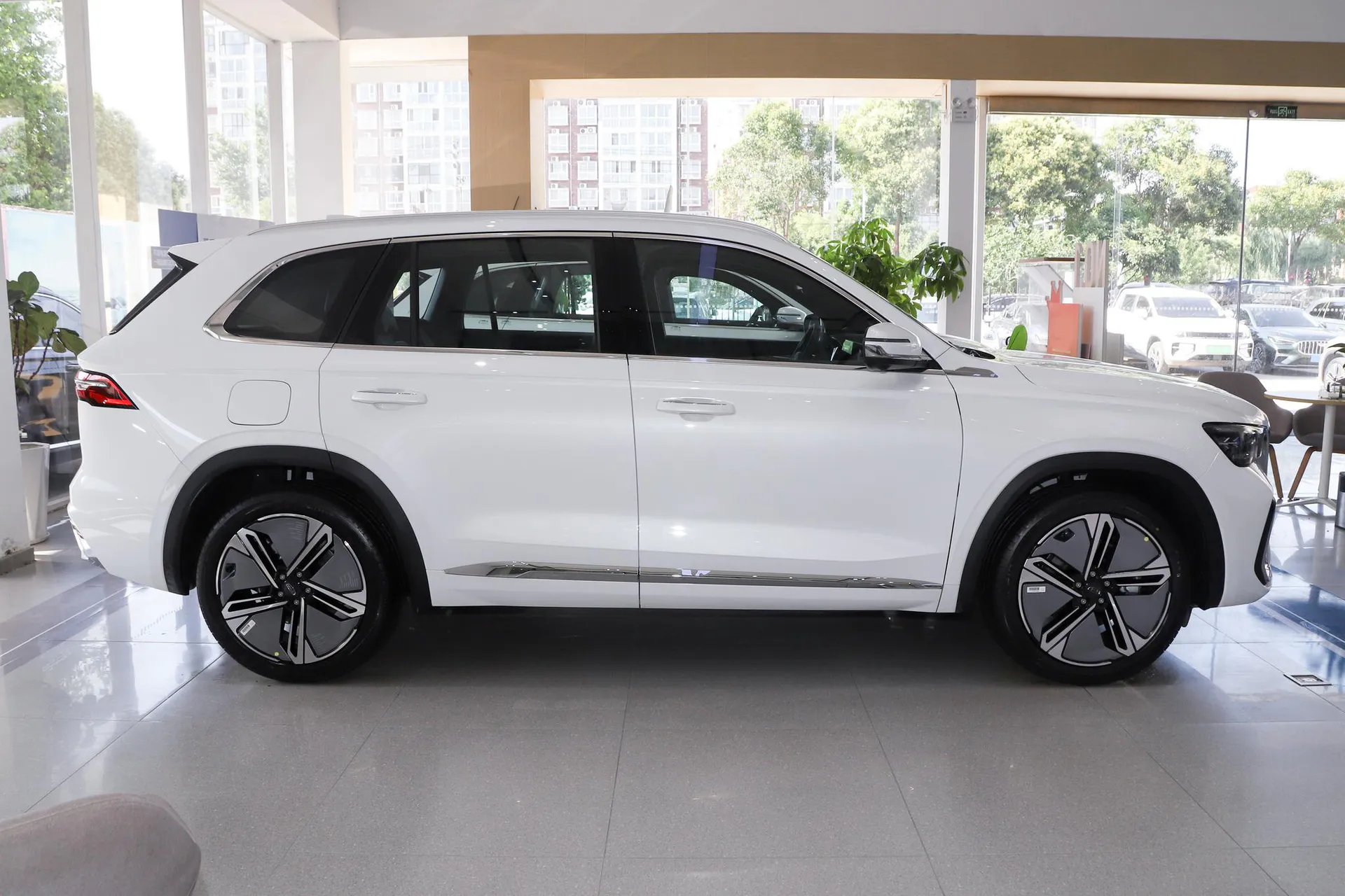  Xingyue L i-HEV Smart Hybrid 1.5T Xinghan