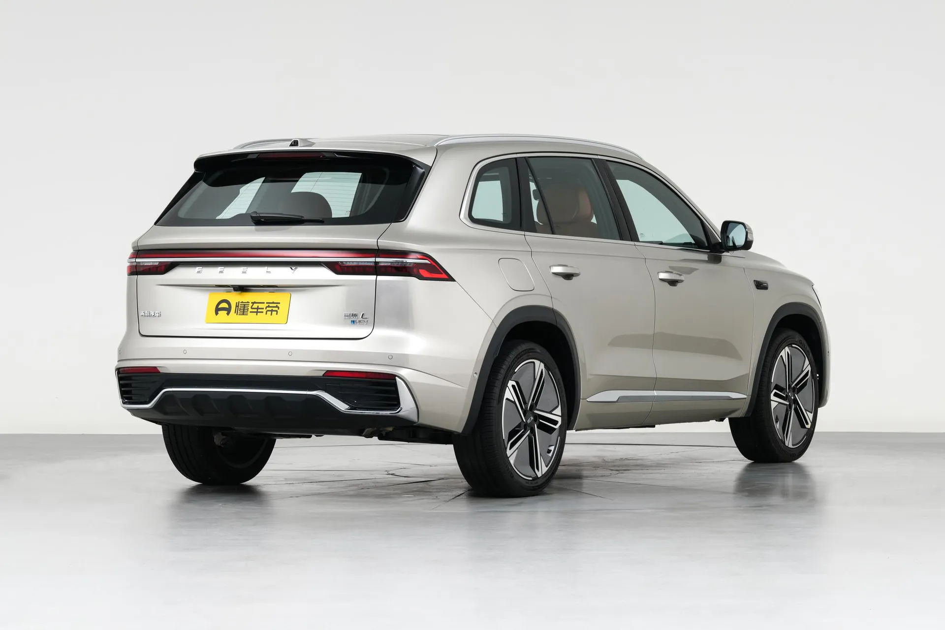  Xingyue L i-HEV Smart Hybrid 1.5T Wangshu