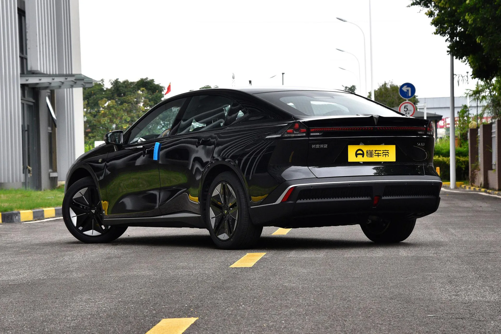  SL03 530 Pure EV Sport