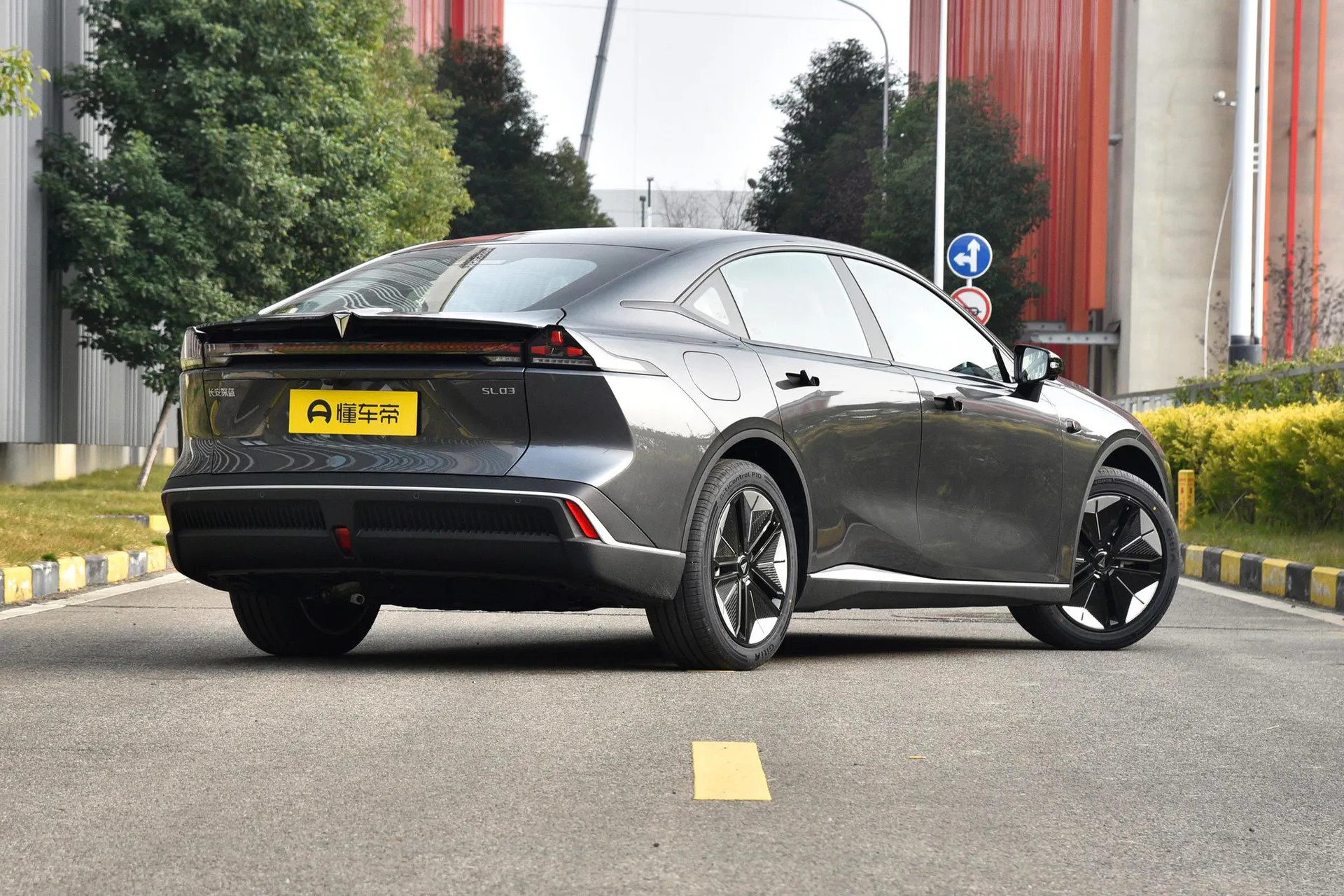  SL03 530 Pure EV Sport