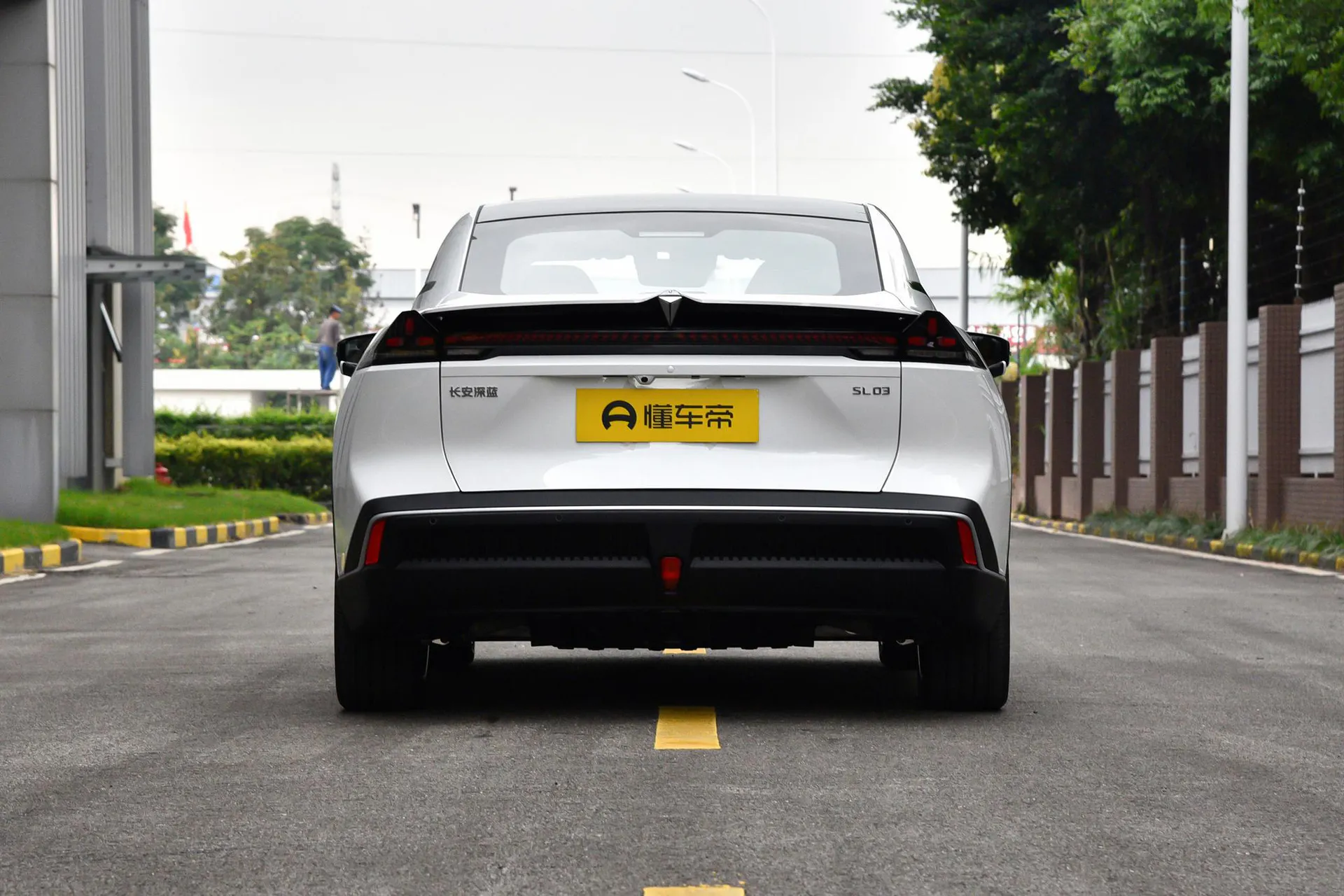  SL03 530 Pure EV Sport