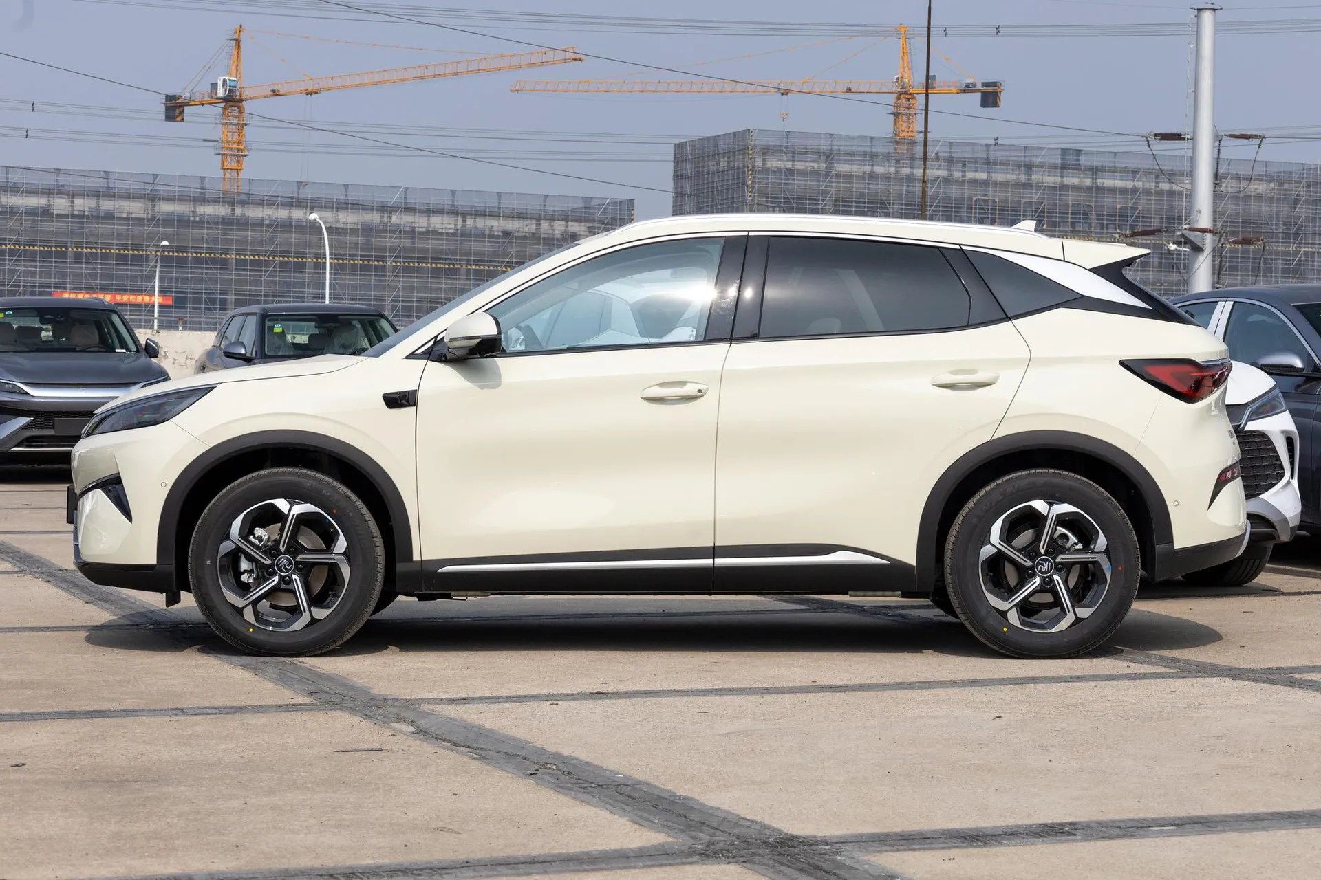  Yuan Plus Smart Driving 430 KM Beyond
