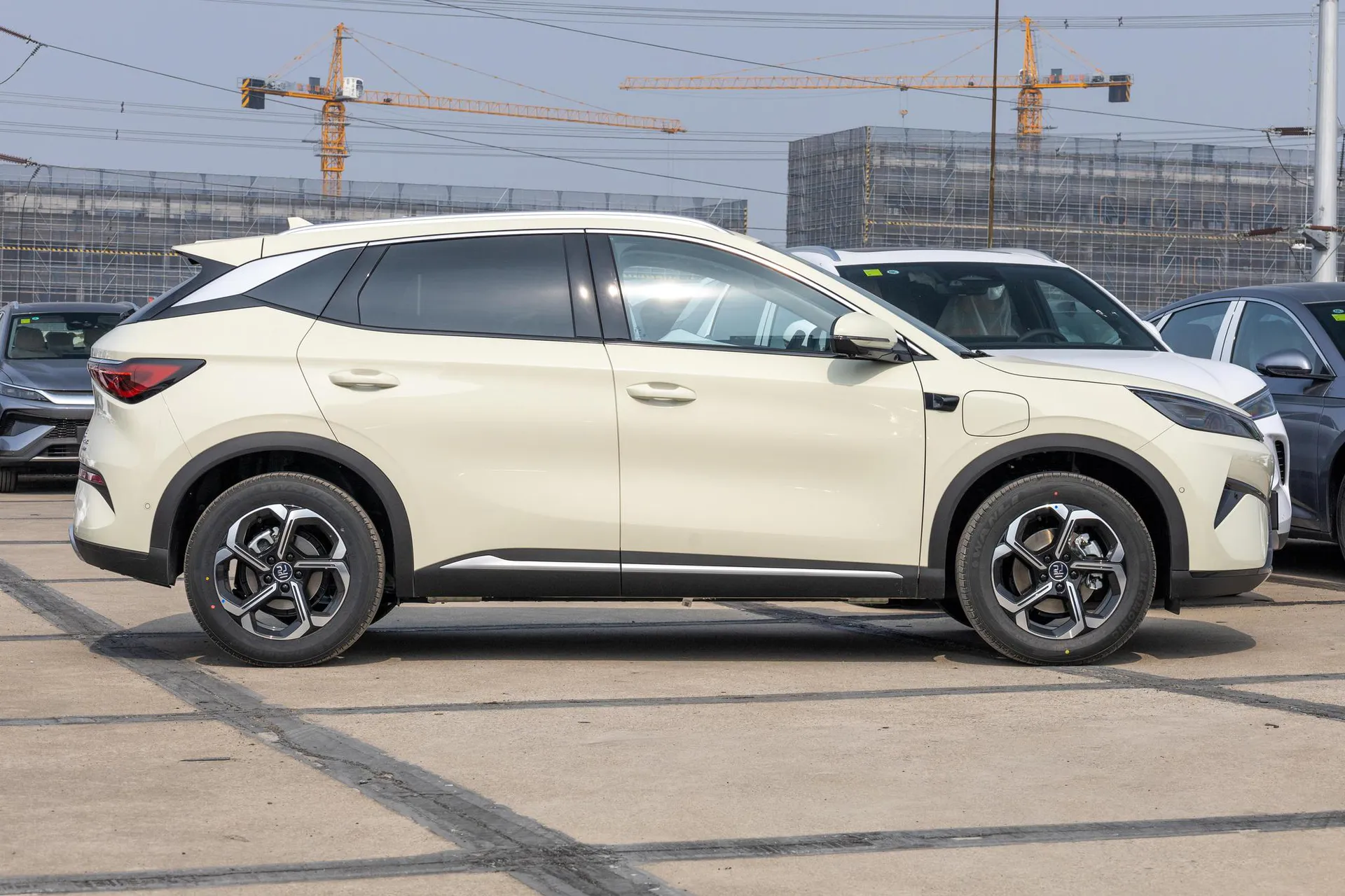  Yuan Plus Smart Driving 430 KM Beyond