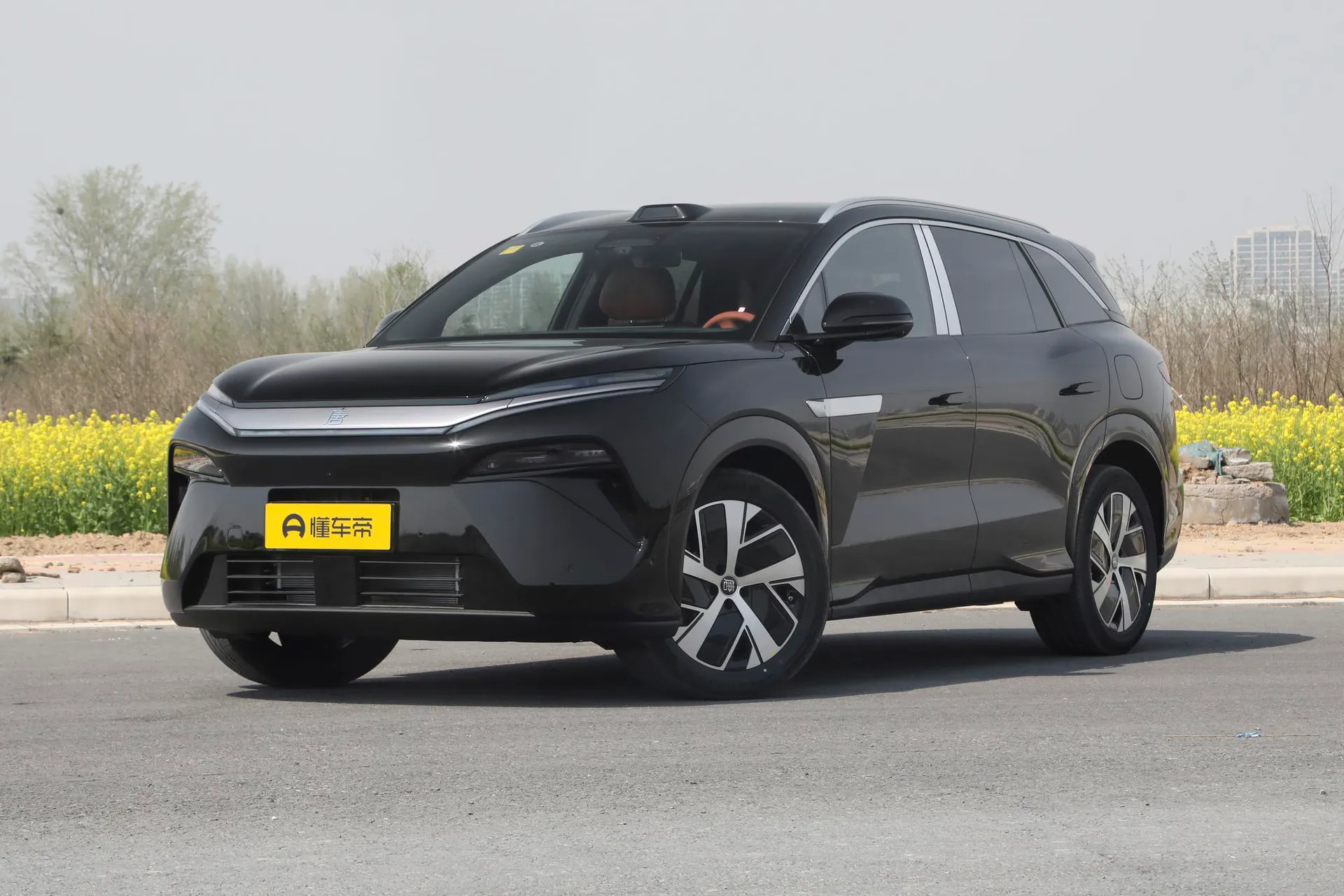 Внедорожник BYD Tang L DM-p 200 KM AWD LiDAR Flagship (2025)