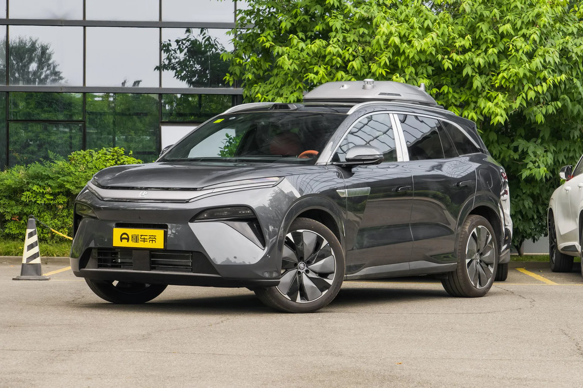  Tang L DM-p 175 KM AWD Drone Player